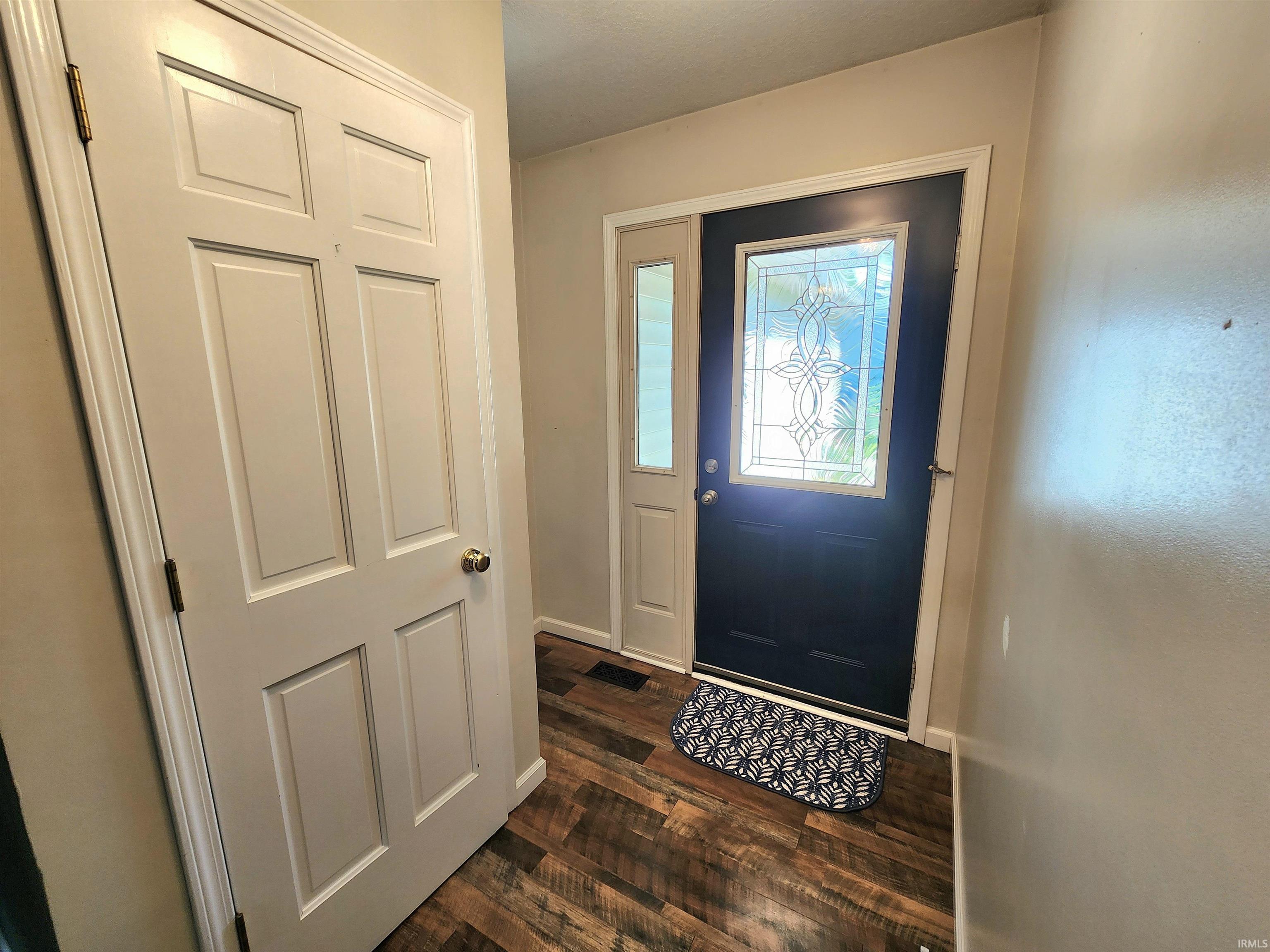9421 Mill Ridge Run Property Photo 5