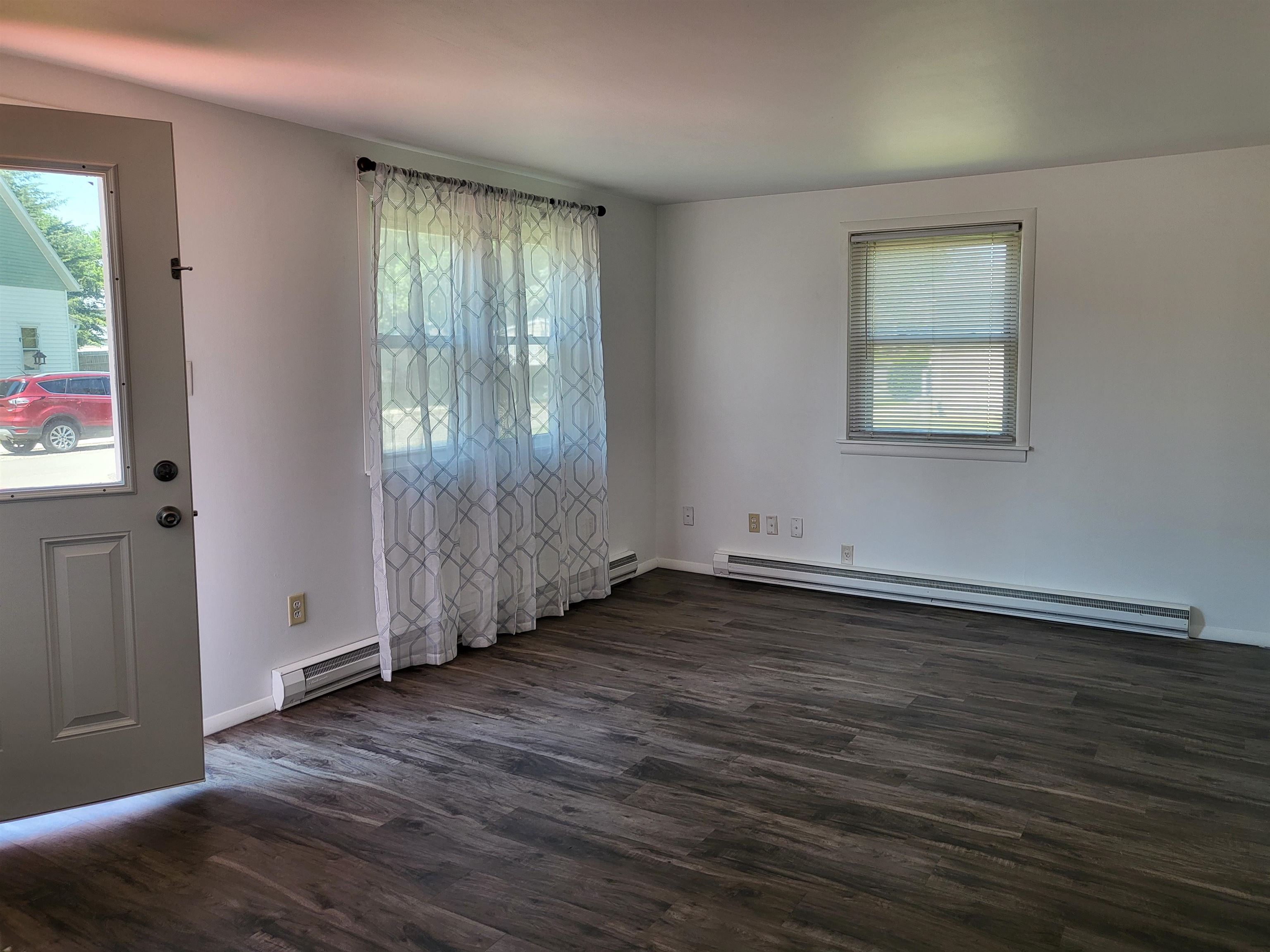202 Webster Street Property Photo 7