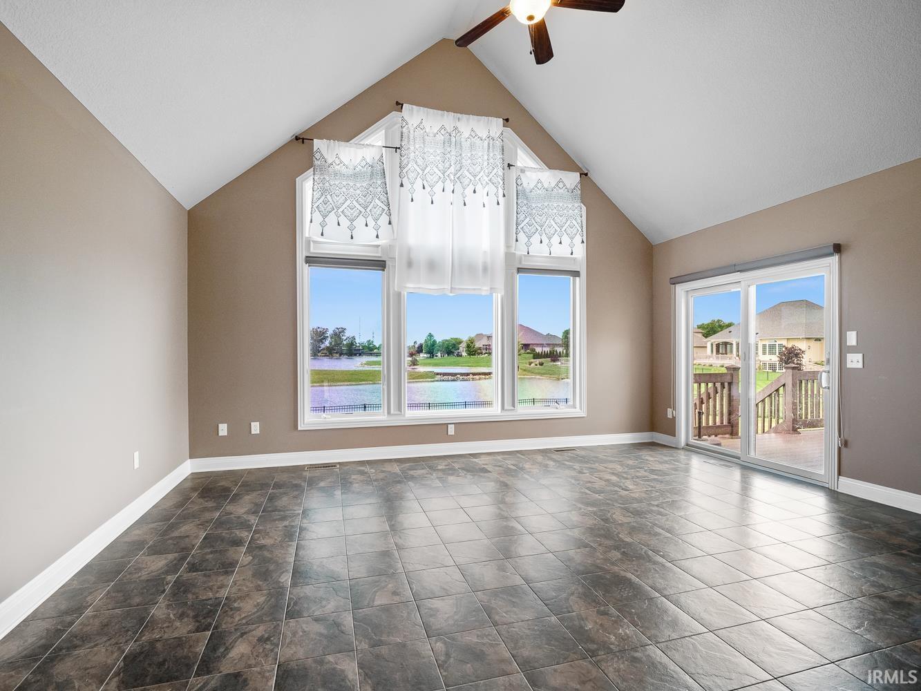 13725 Lurrey Pass Property Photo 9