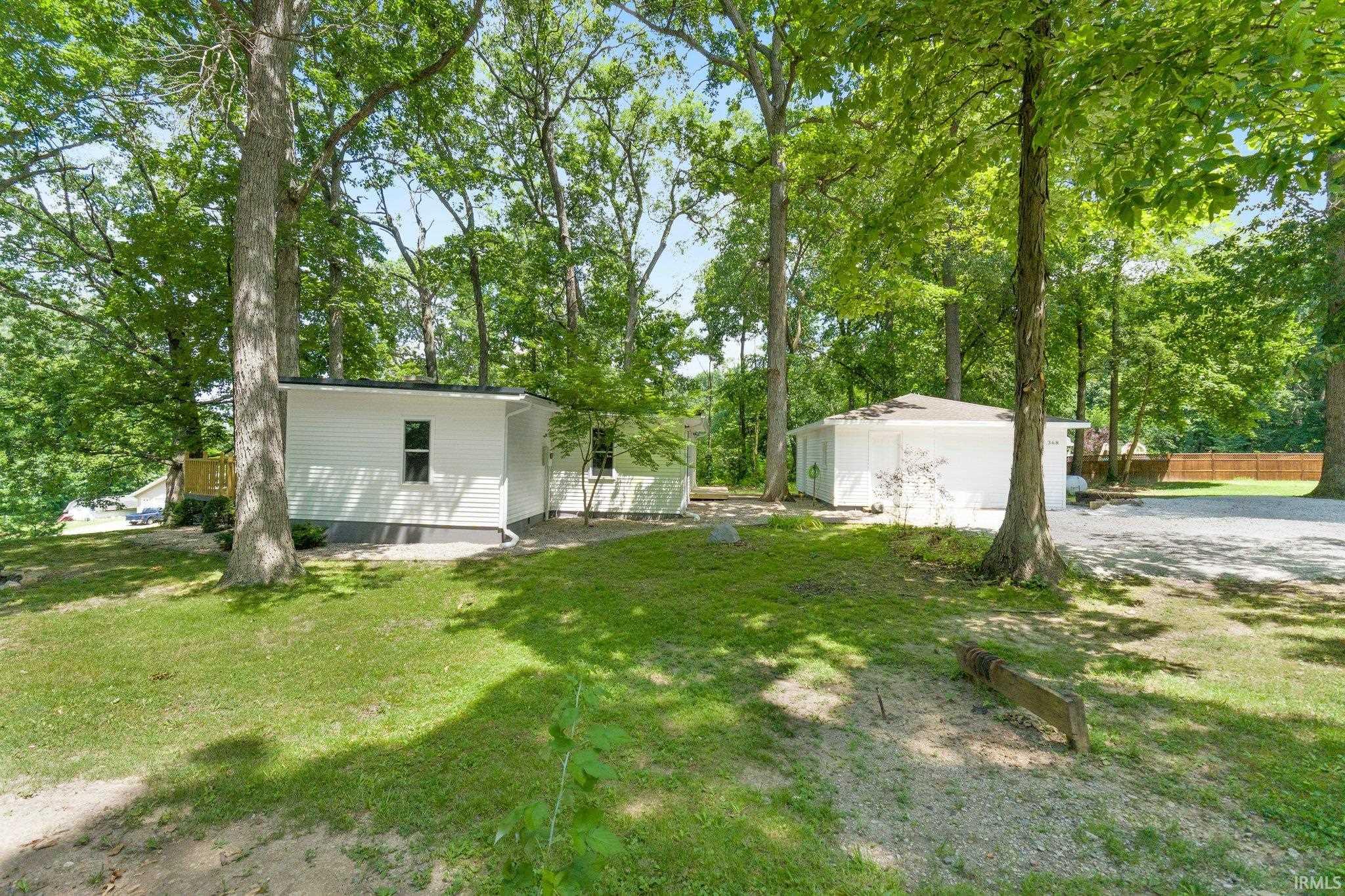 368 N Oakwood Drive Property Photo 4