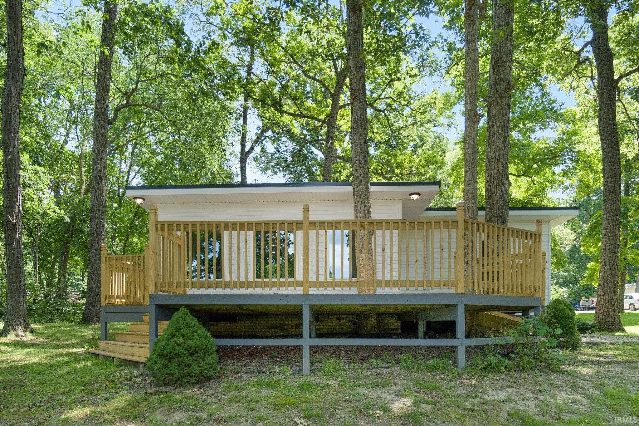 368 N Oakwood Drive Property Photo 8