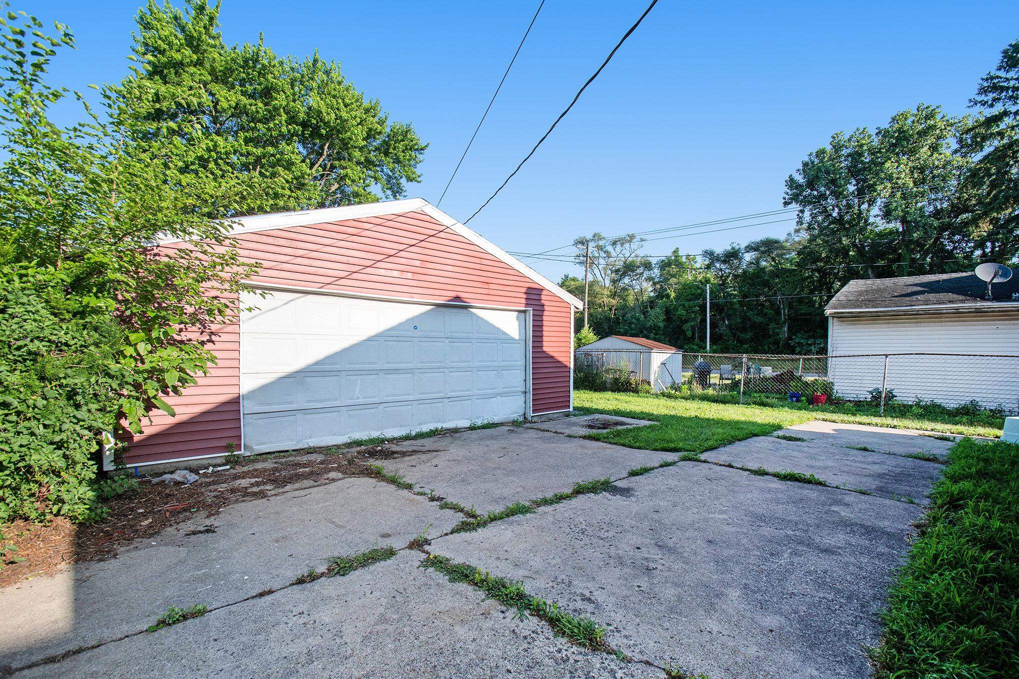261 N Kenmore Street Property Photo 14