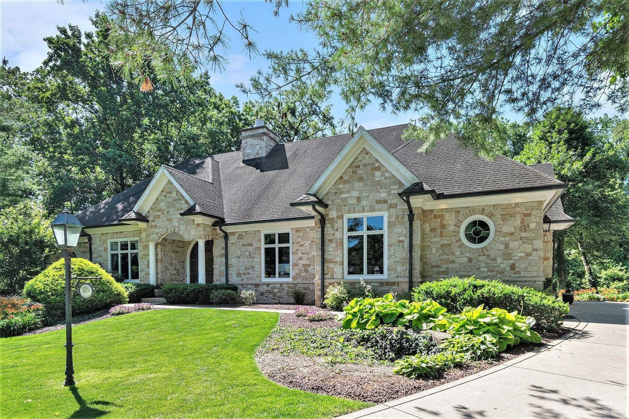 58900 River Forest Drive Property Photo 1