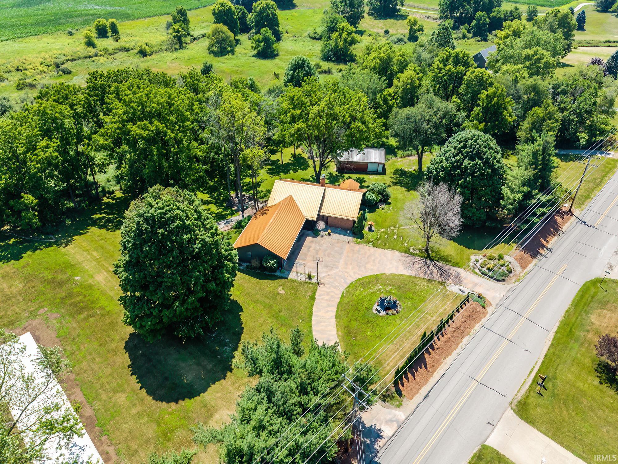 1275 N 075 E Property Photo 1