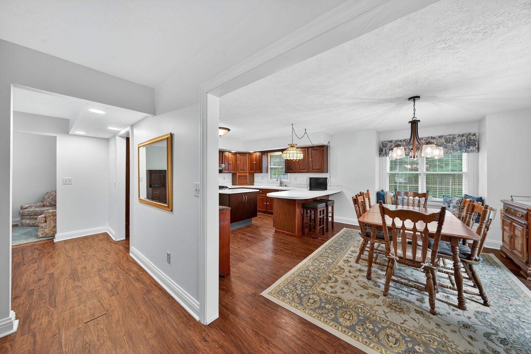 608 Lexington Drive Property Photo 3