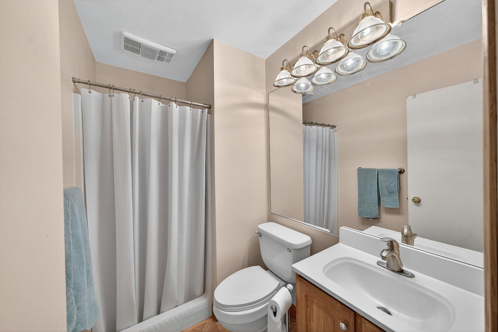 608 Lexington Drive Property Photo 17