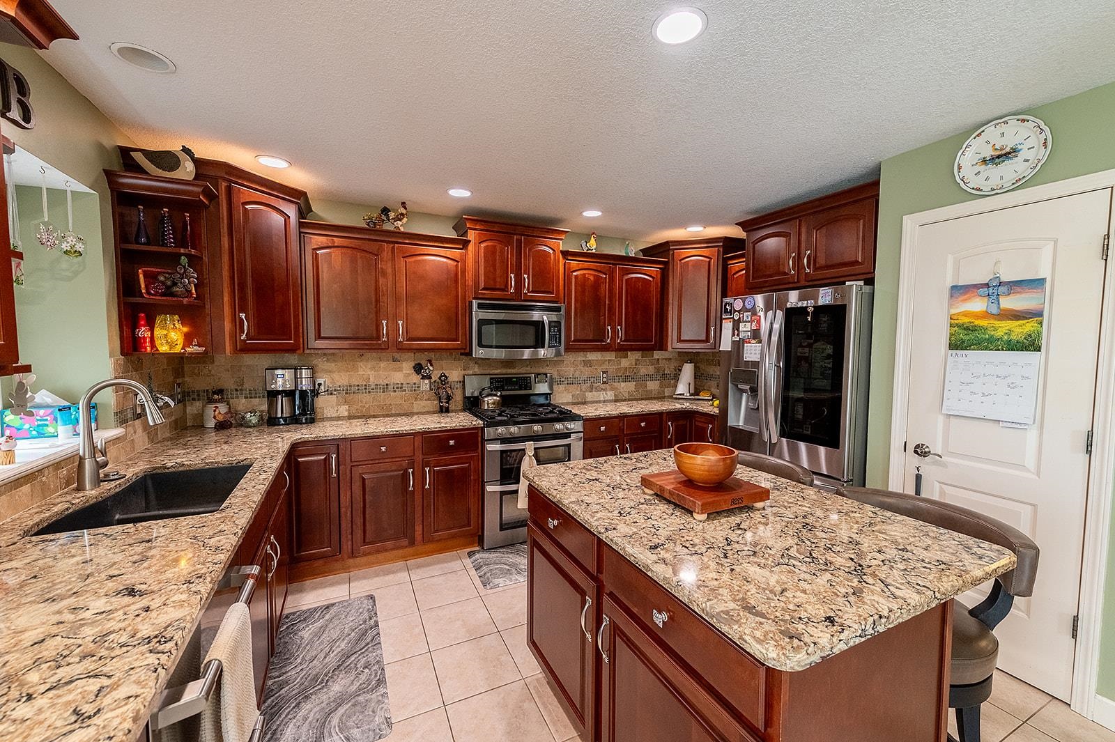 14722 Settlers Trail Property Photo 14