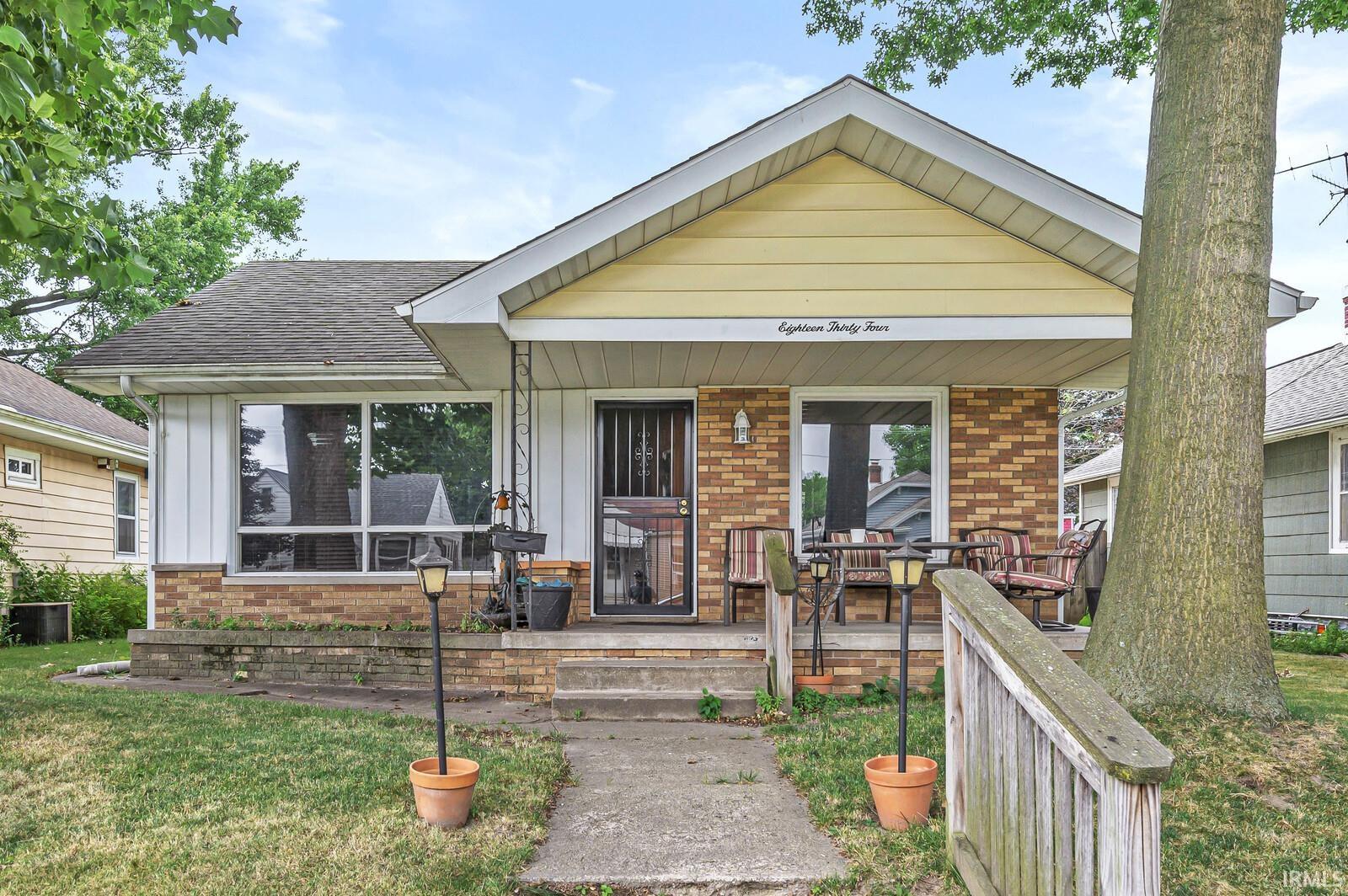 1834 E Bowman Street Property Photo 1
