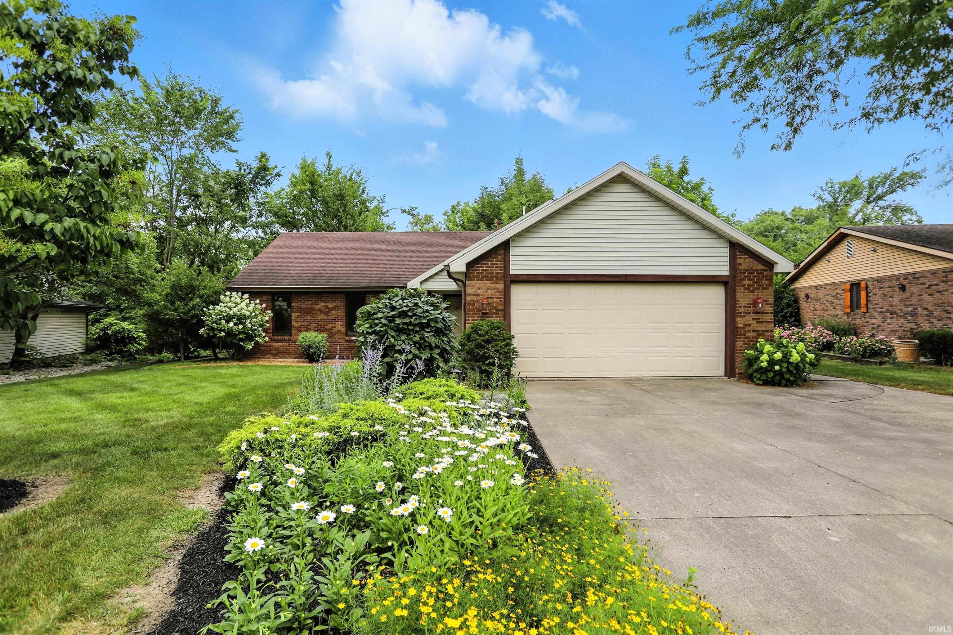1721 Papermill Crossing Property Photo 1