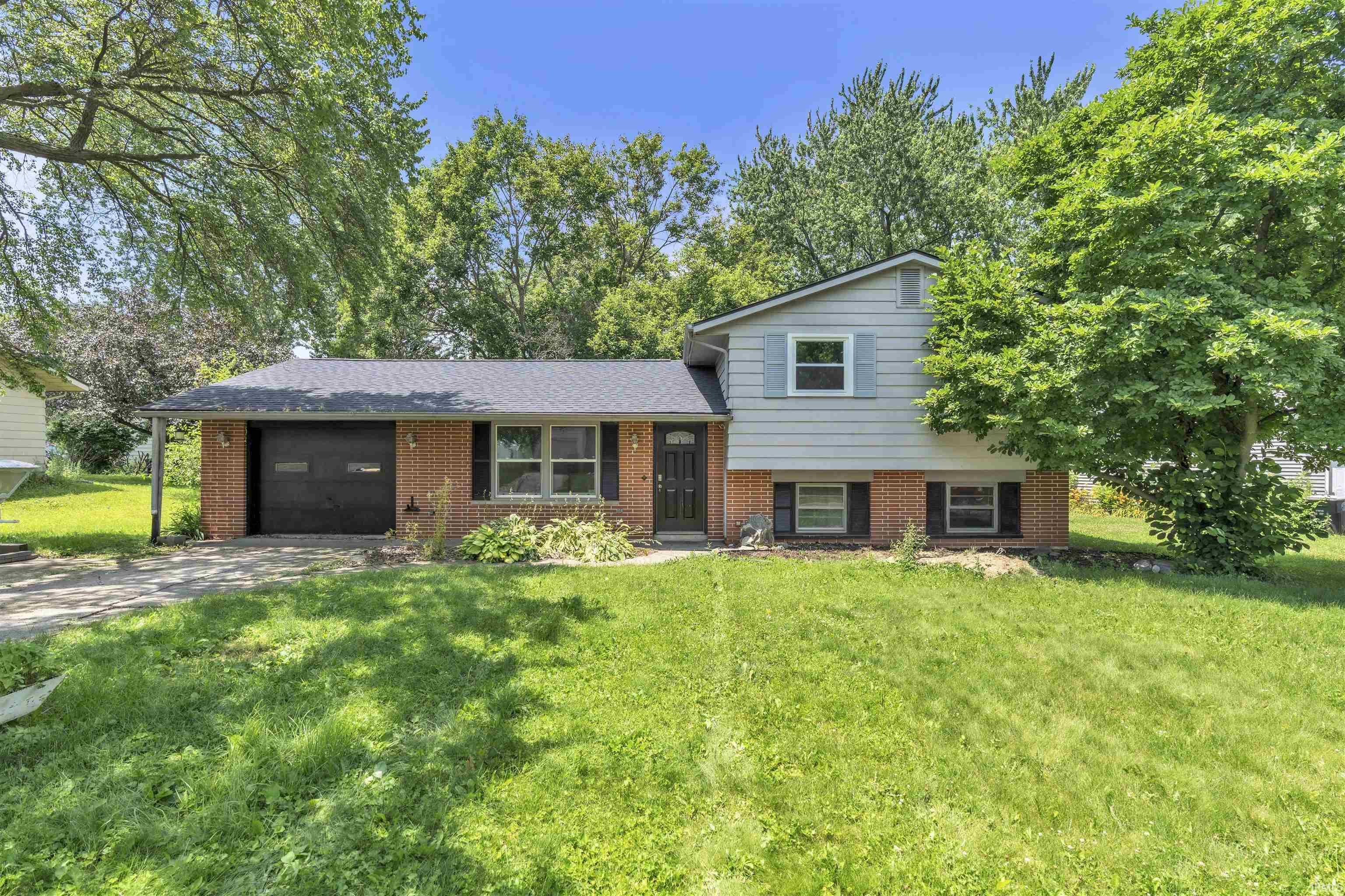 6418 Melville Drive Property Photo 1