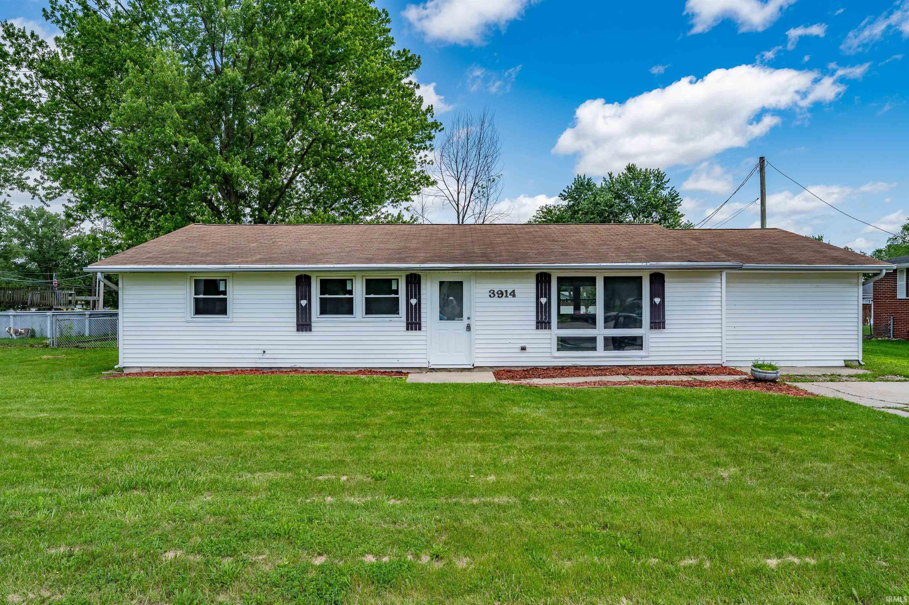 3914 Maplecrest Road Property Photo 1