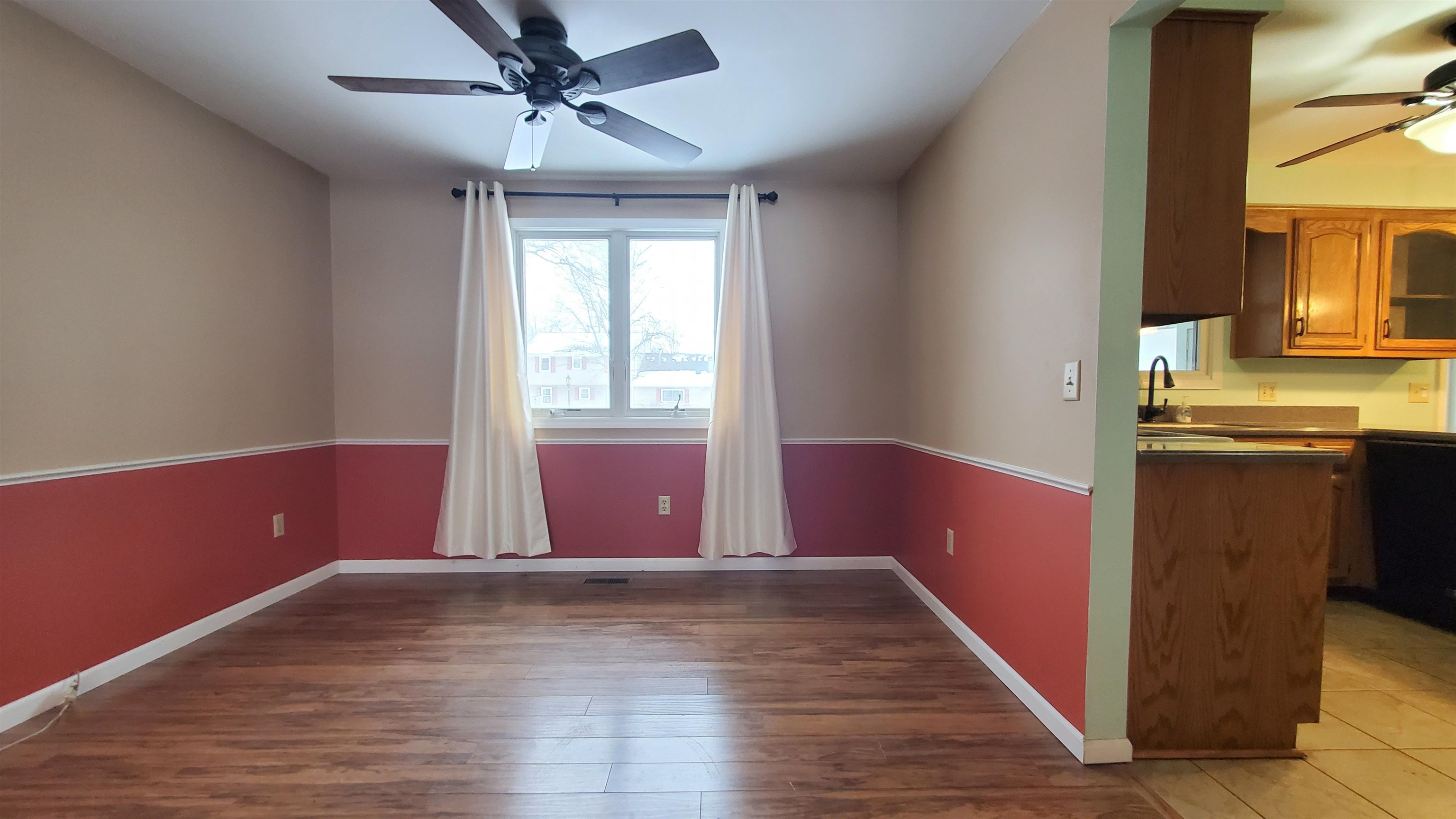 4728 Raleigh Court Property Photo 8