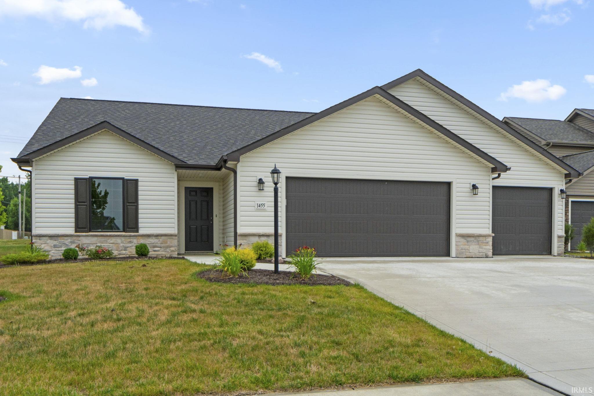 1455 Herdsman Boulevard Property Photo 1
