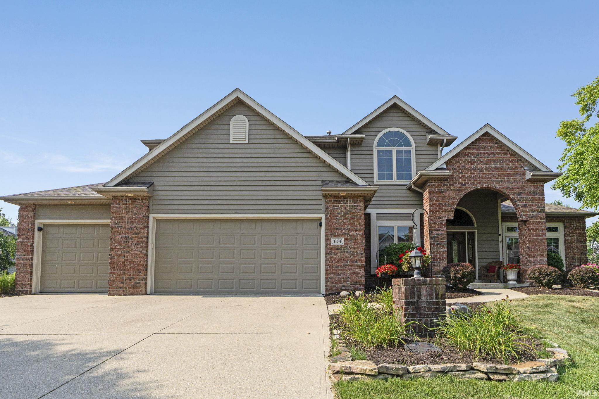 1606 Spenser Cove Property Photo 1
