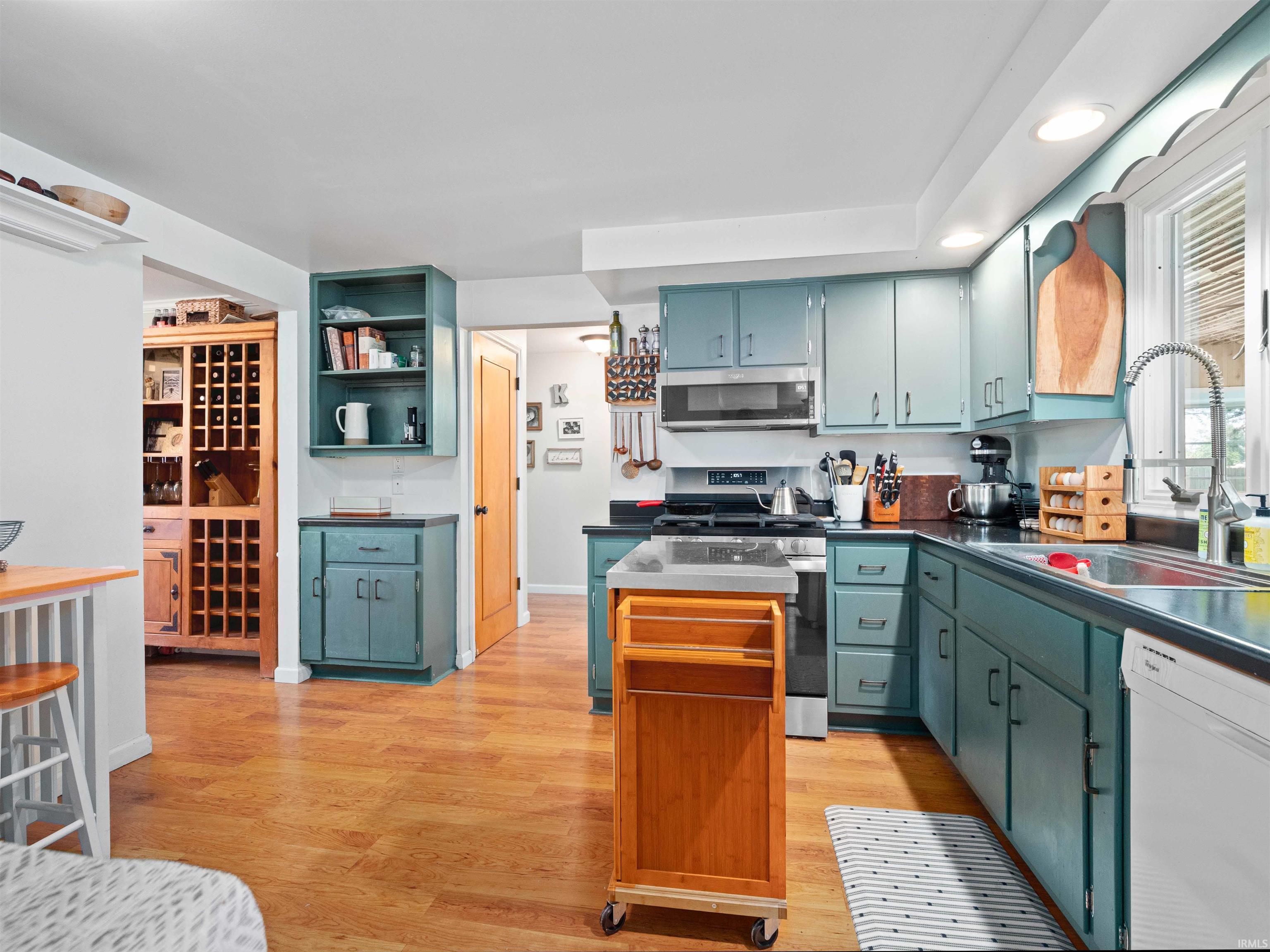 3133 Delray Drive Property Photo 5