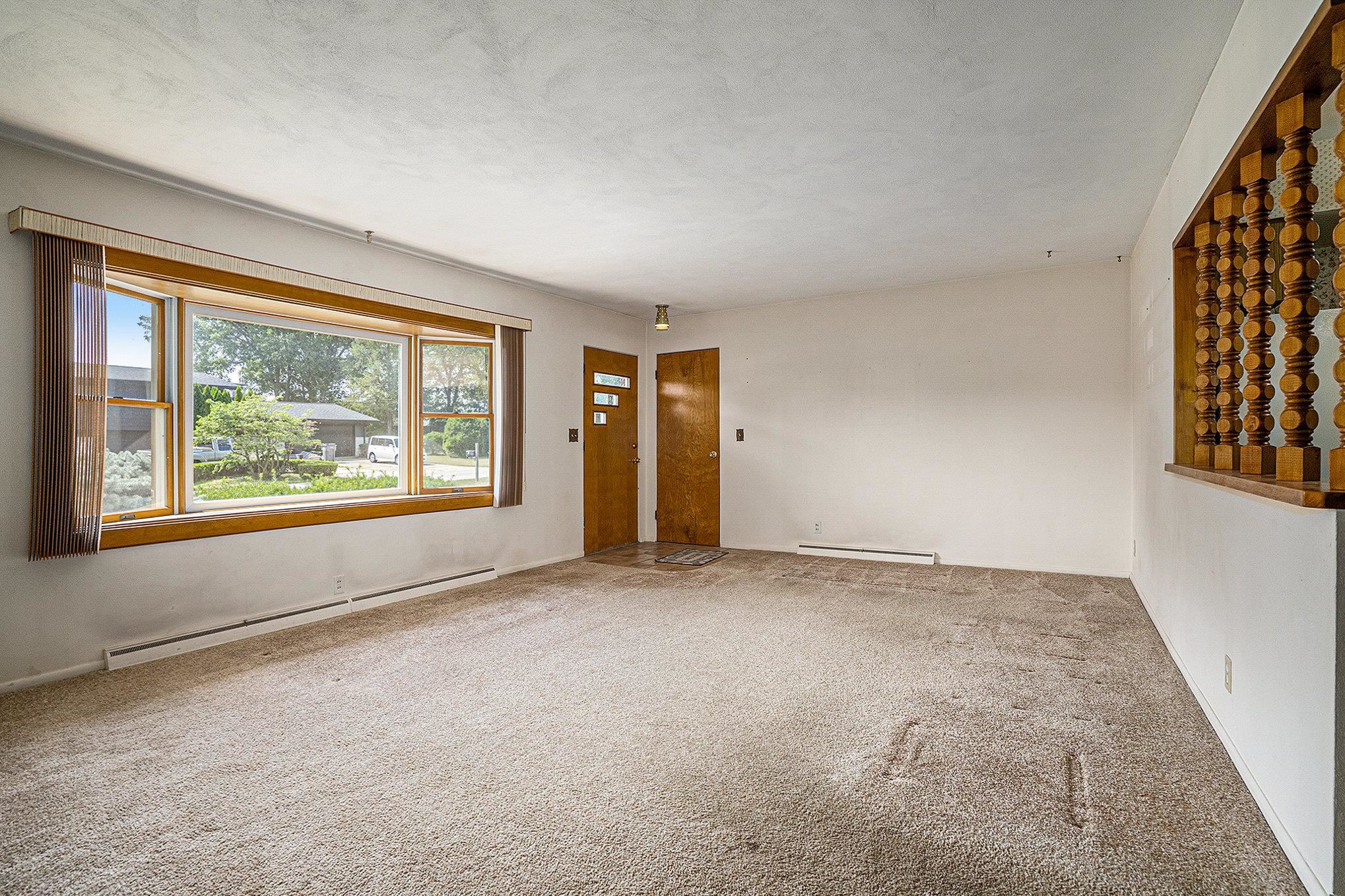 54238 River Place Property Photo 3