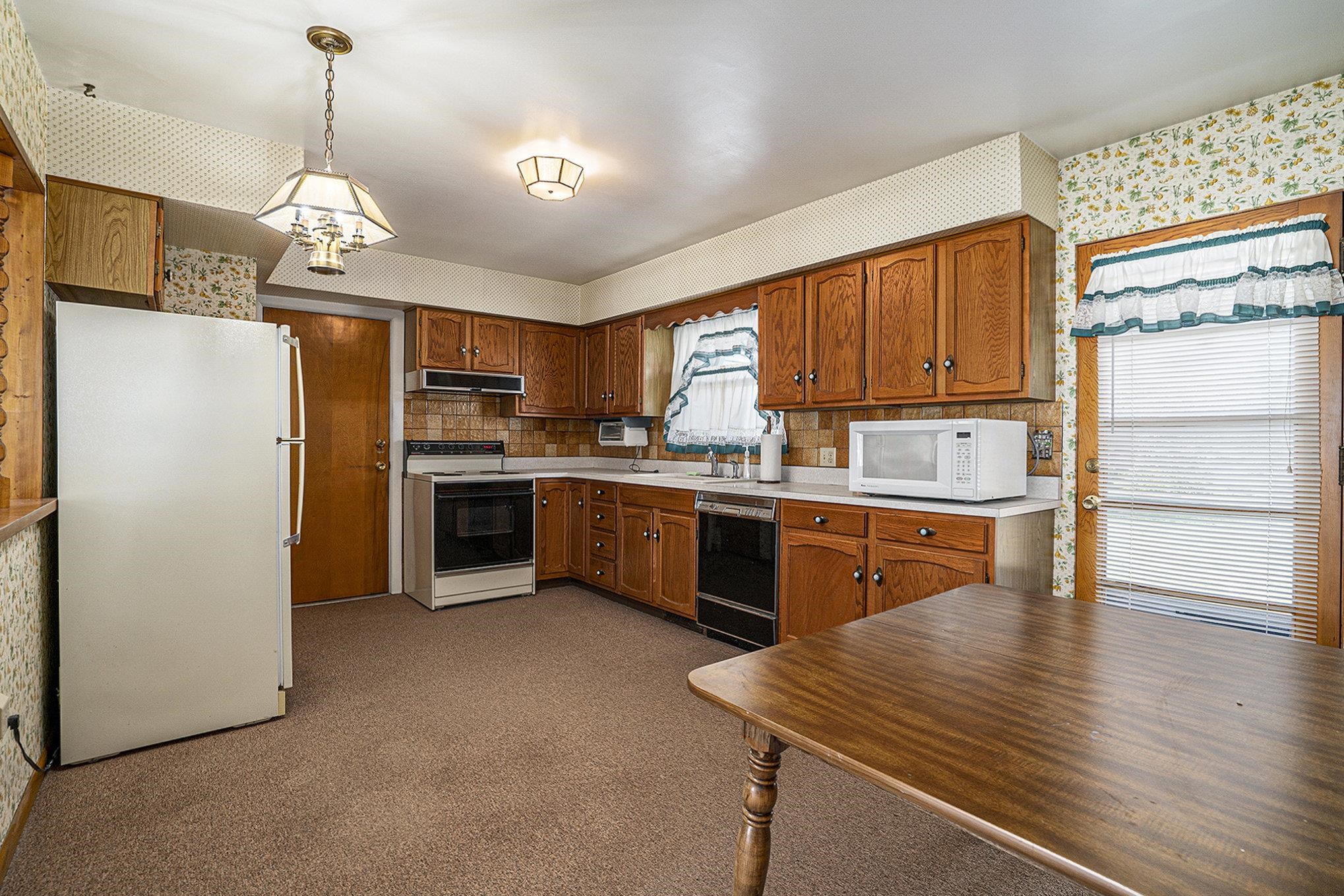 54238 River Place Property Photo 5