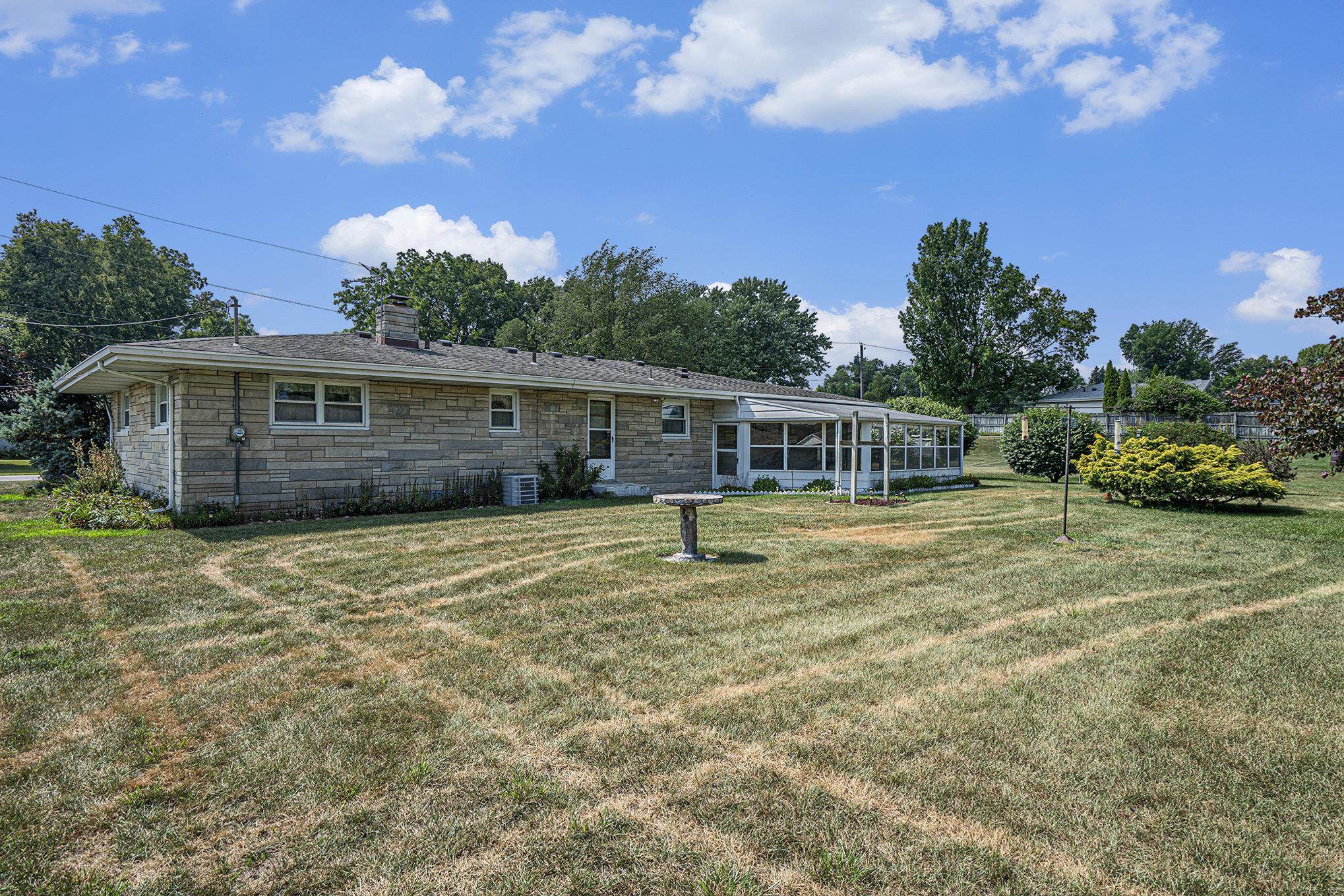 54238 River Place Property Photo 14