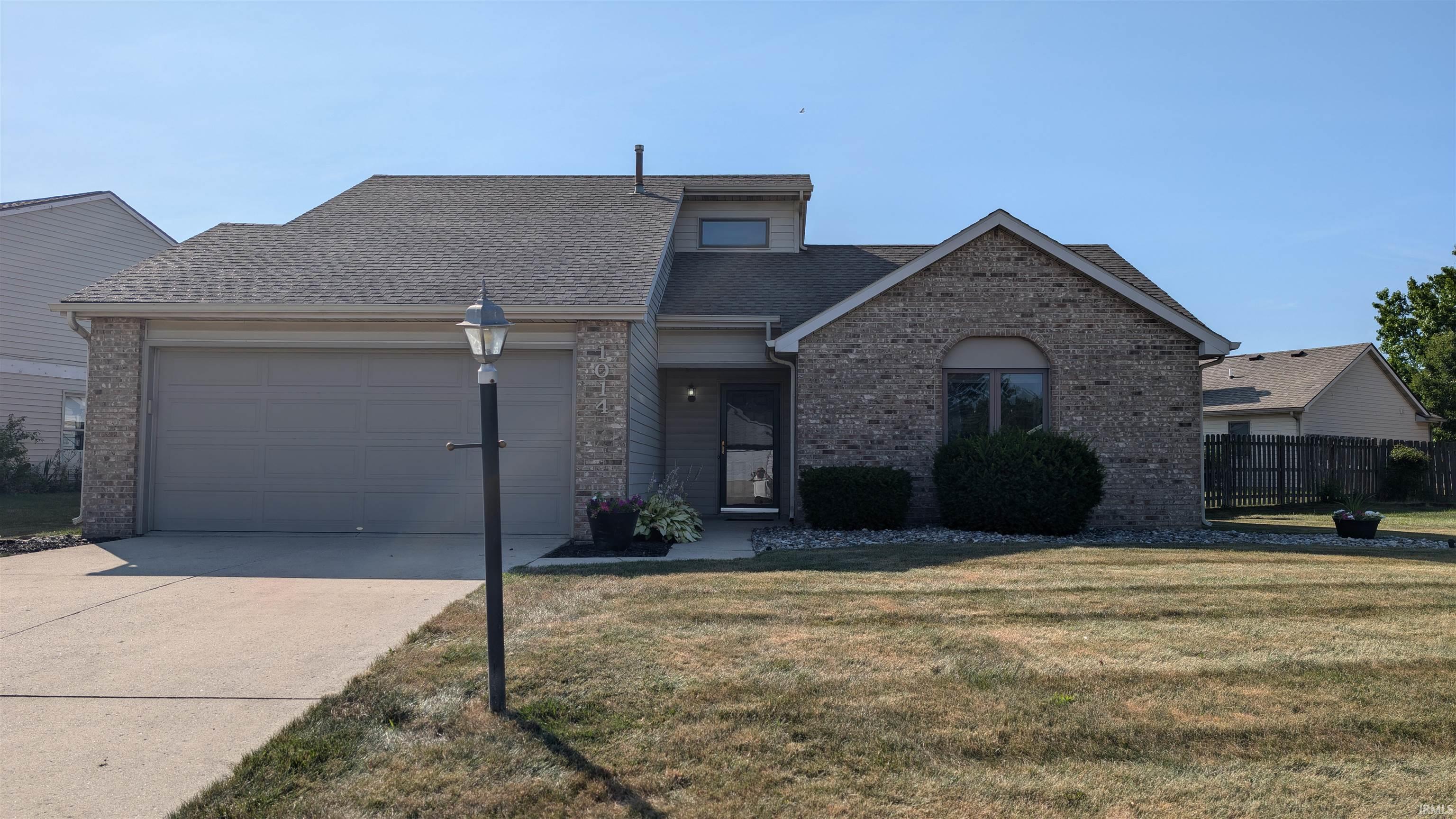 1014 Oak Bay Run Property Photo 1