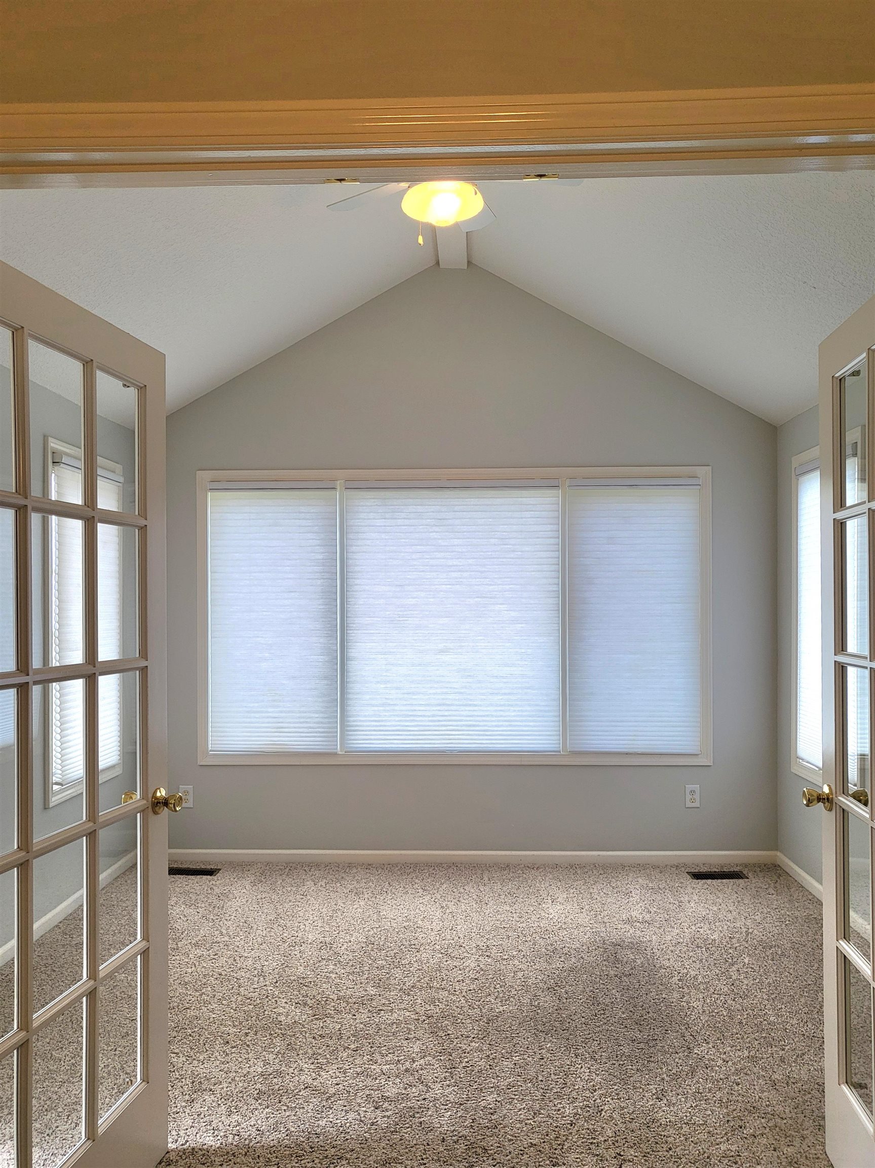 6819 Creekwood Trail Property Photo 10