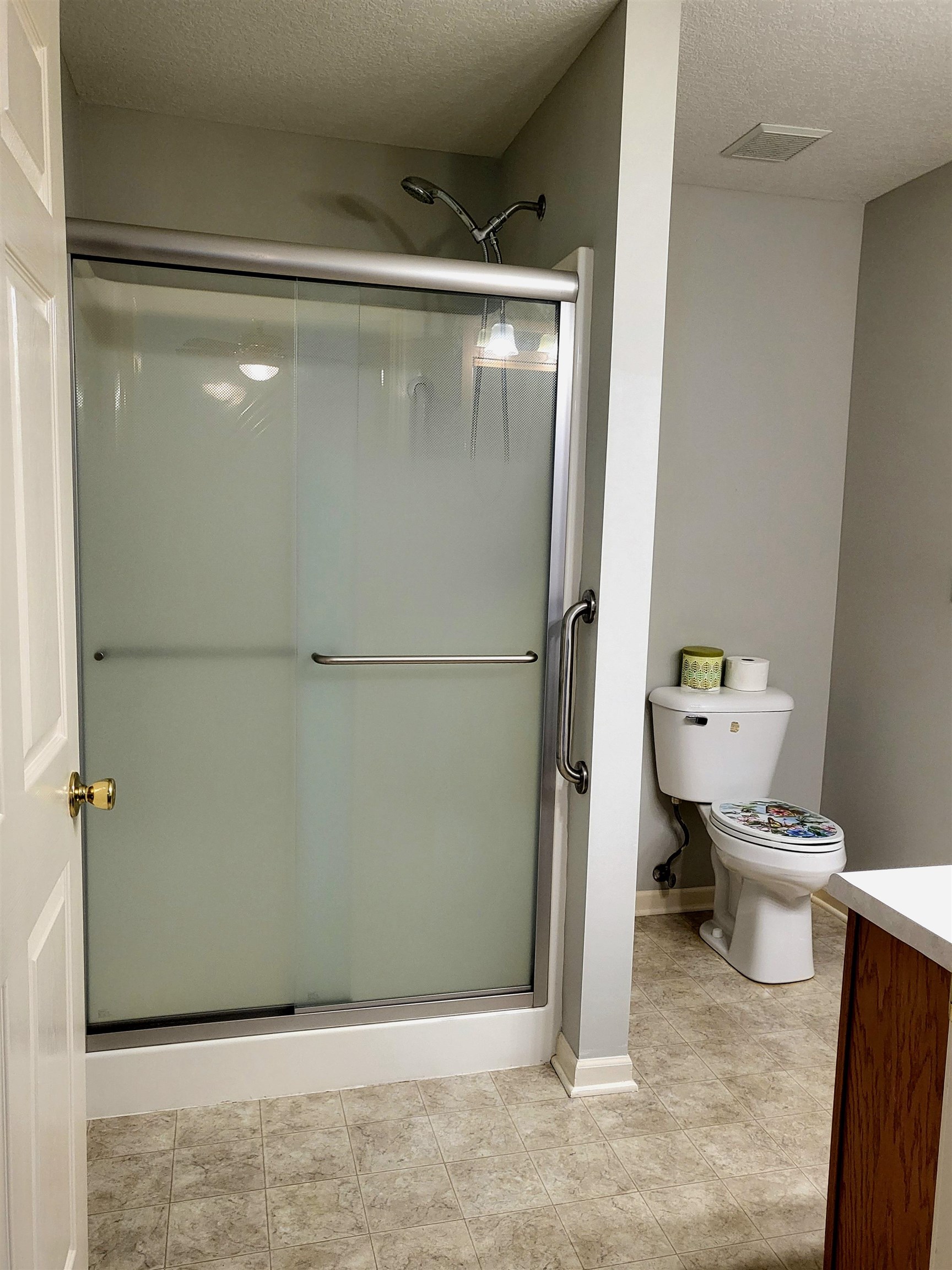 6819 Creekwood Trail Property Photo 12