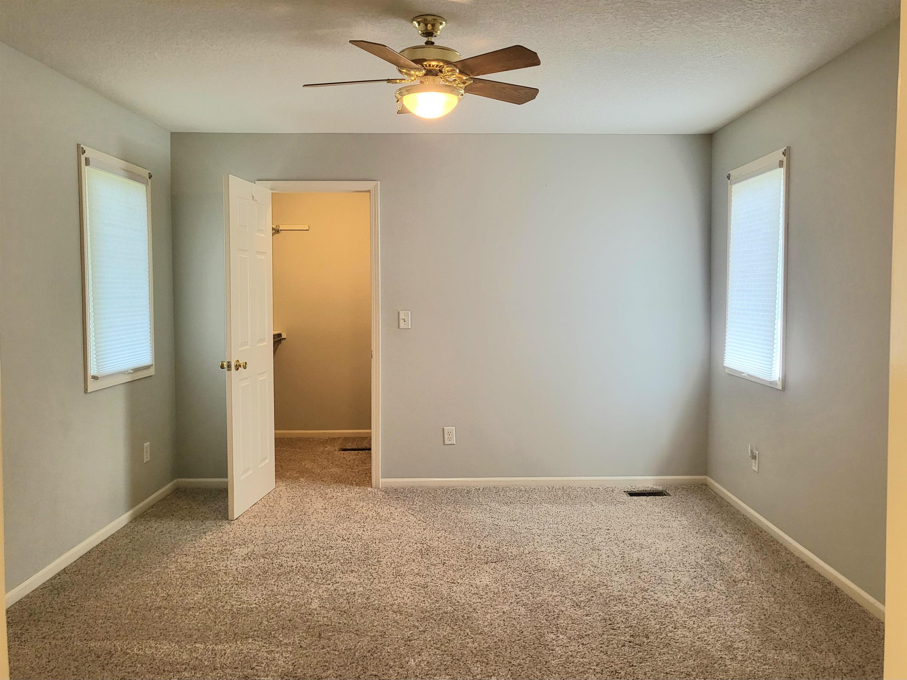 6819 Creekwood Trail Property Photo 13