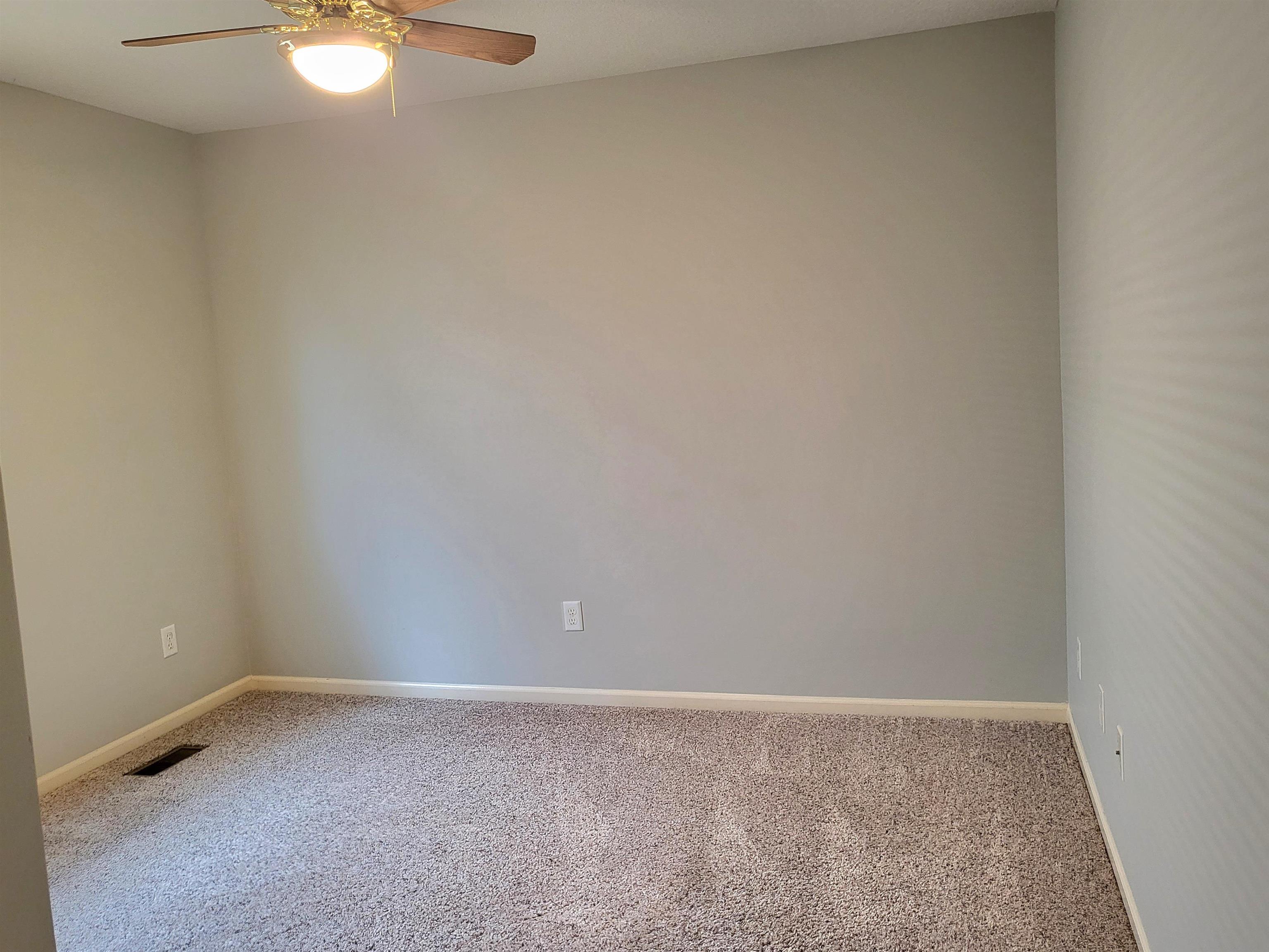 6819 Creekwood Trail Property Photo 14
