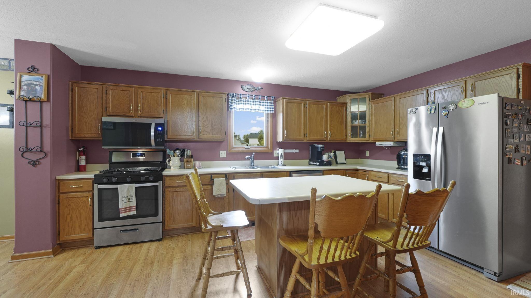 2517 Loganberry Cove Property Photo 14