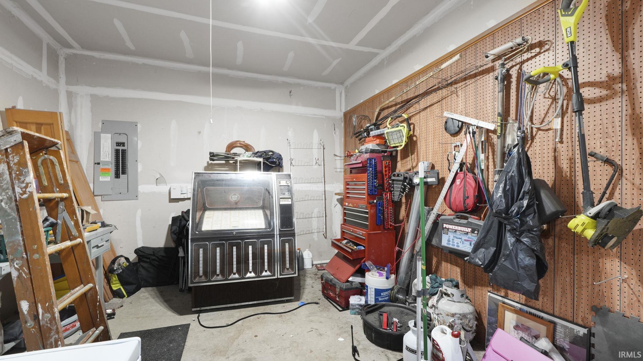 2517 Loganberry Cove Property Photo 30