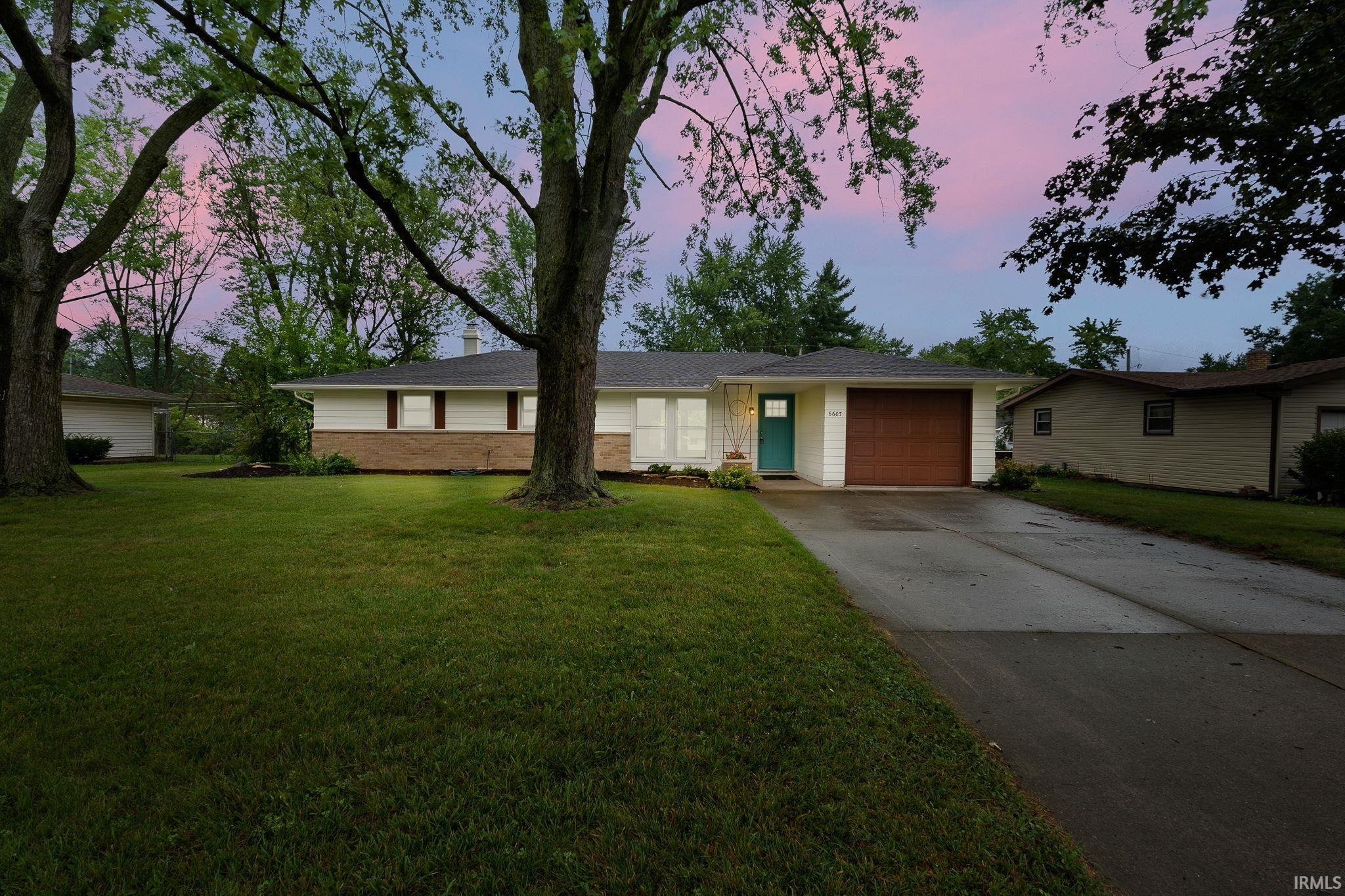 6603 Sunland Drive Property Photo 1