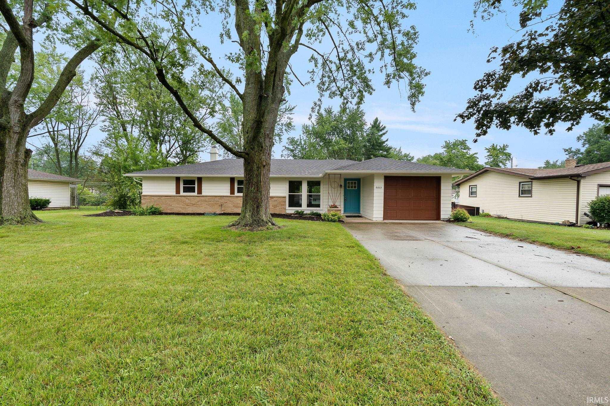 6603 Sunland Drive Property Photo 3