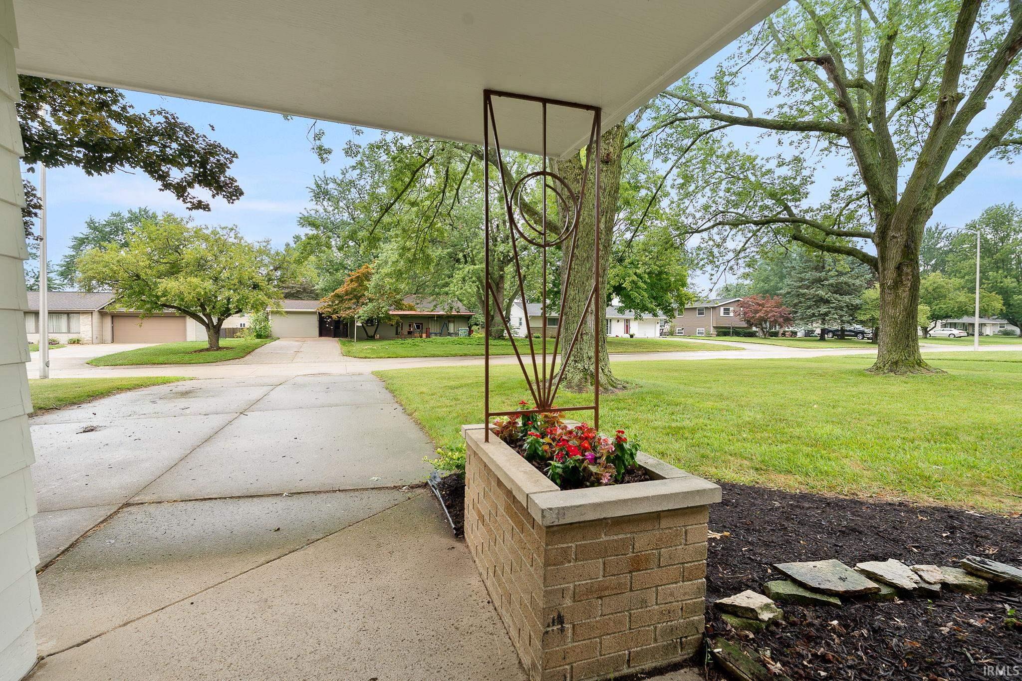 6603 Sunland Drive Property Photo 5