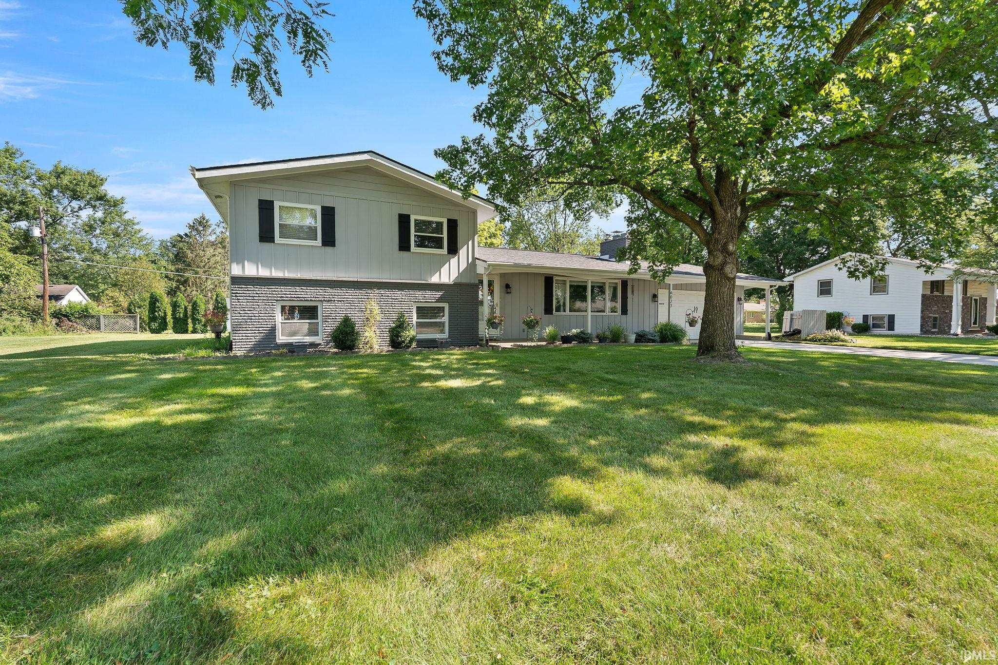 6027 Midwood Drive Property Photo 1