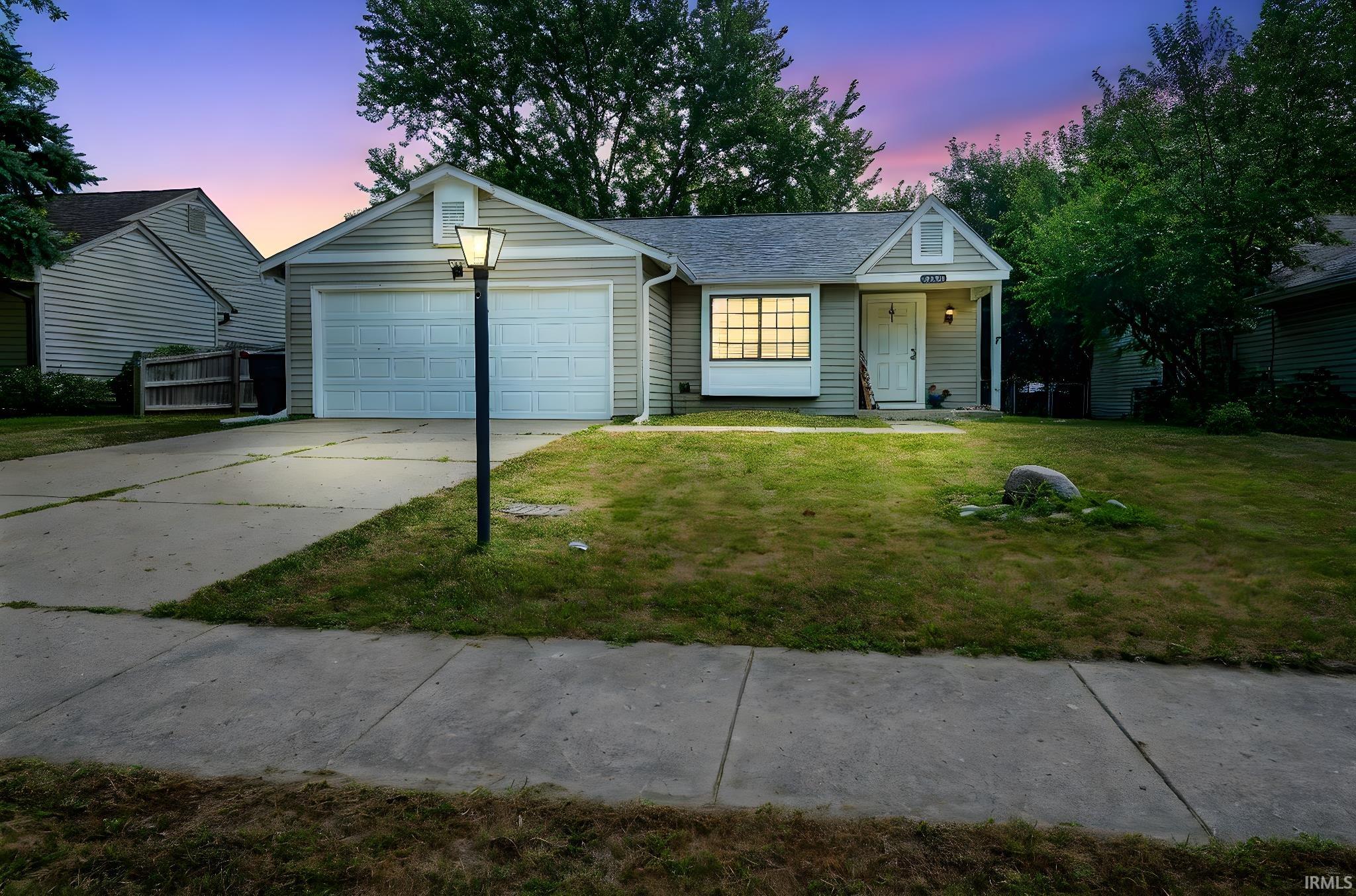 3433 Sussex Lane Property Photo 1