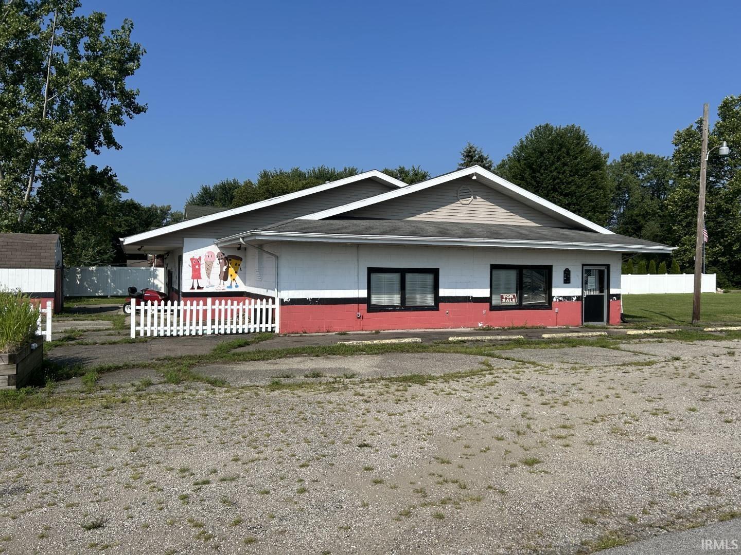 3729 E Shore Drive Property Photo 1