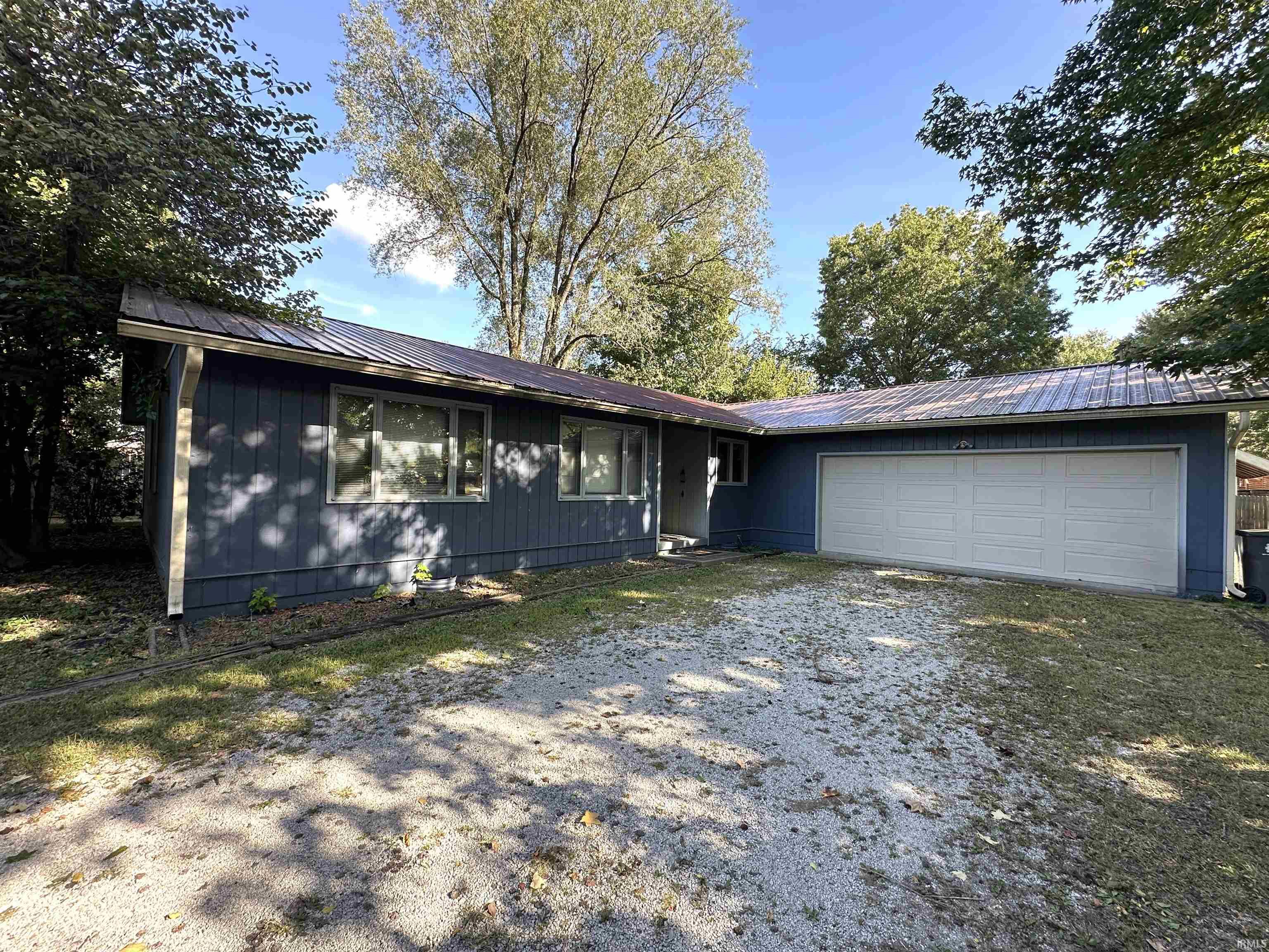 4424 E 10th Street Property Photo 1