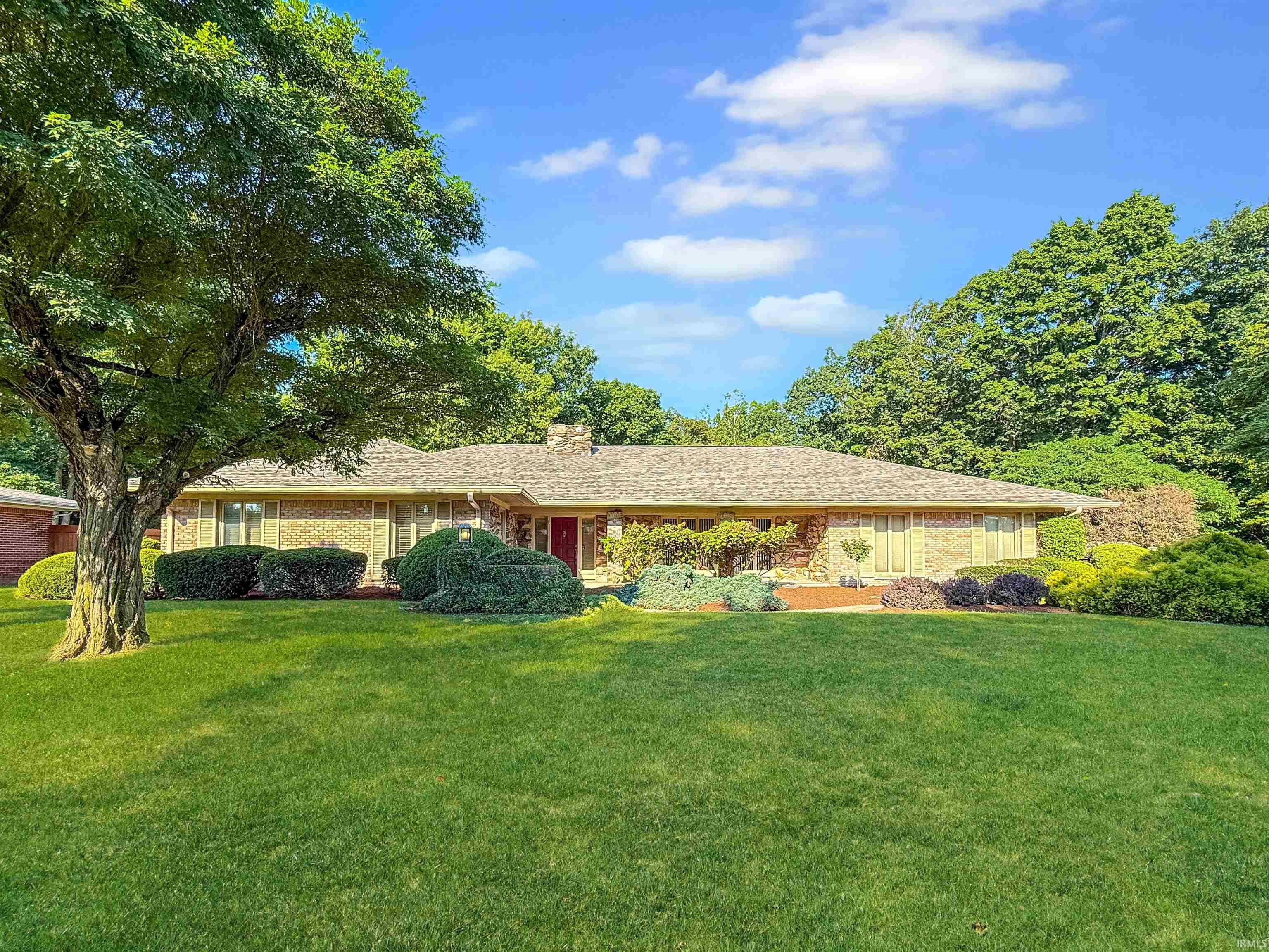 570 Golden Place