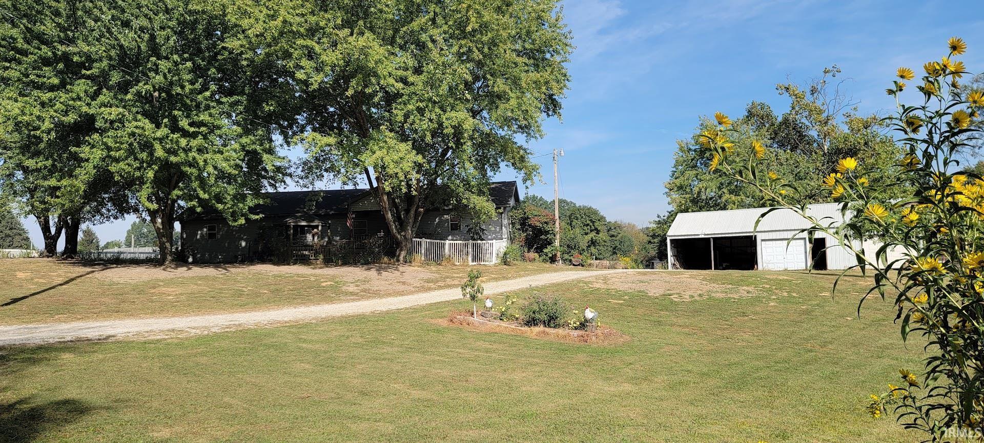 2568 E County Road 425 S Property Photo 1
