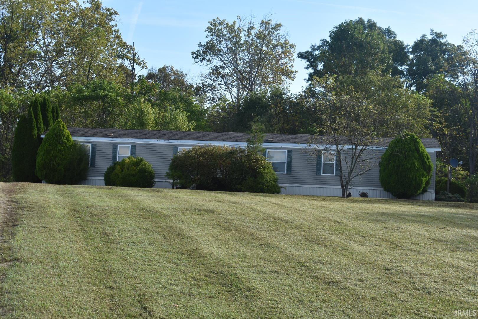 5752 Tunnelton Rd Property Photo 1