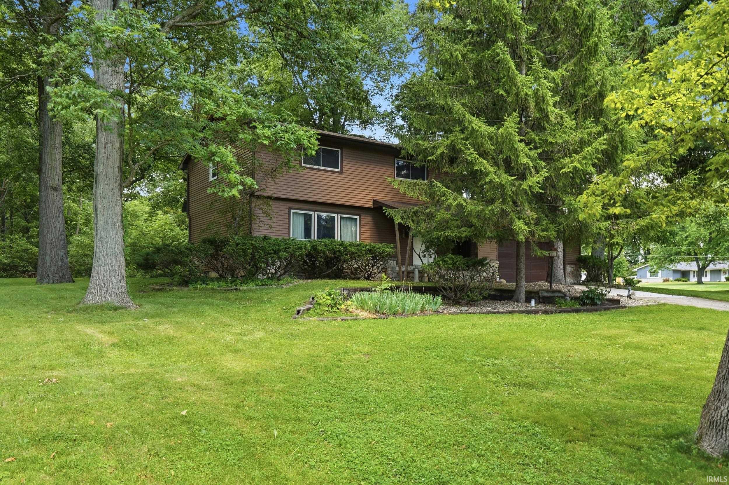 505 Oak Crest Drive Property Photo 1