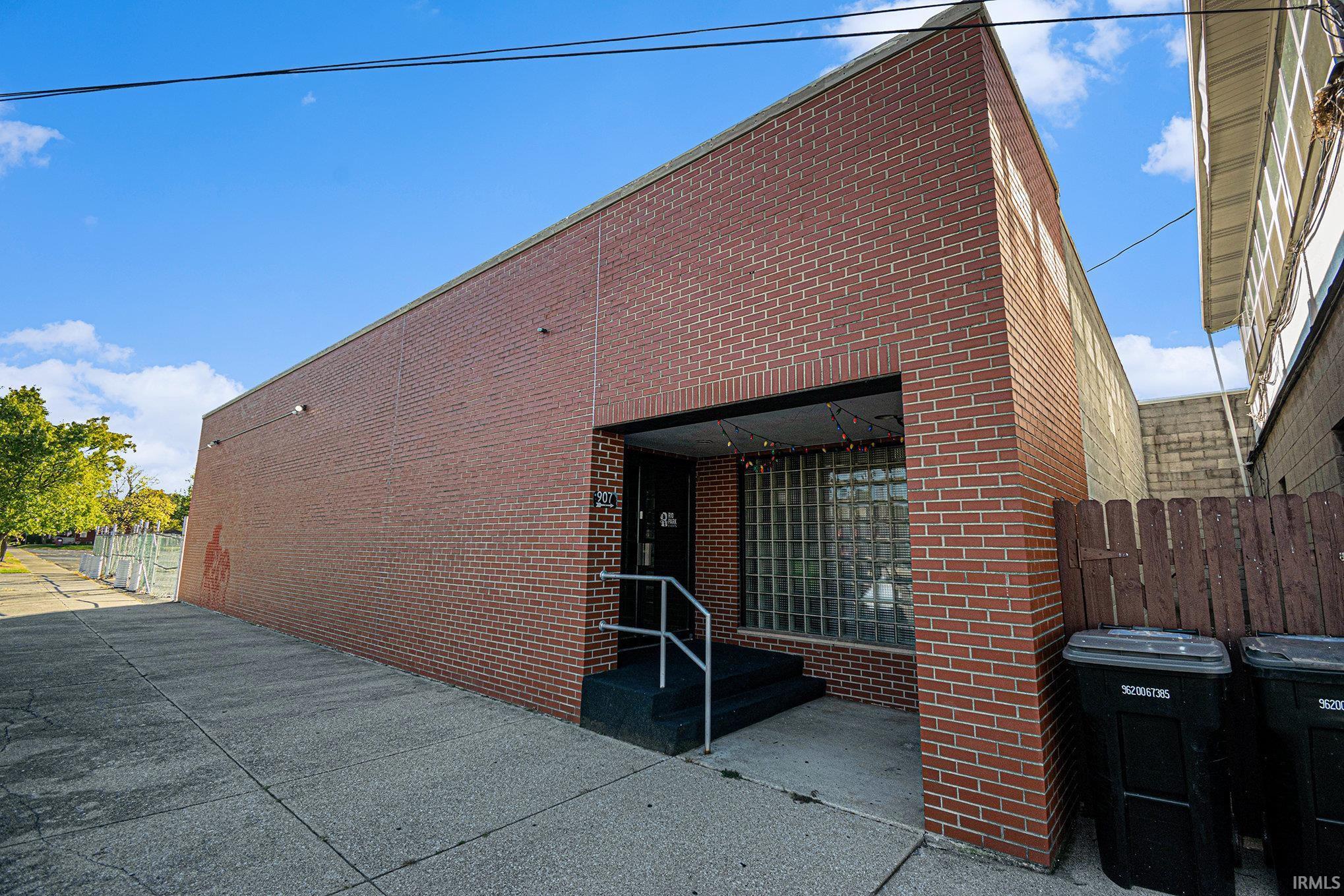 907 S 31st Street Property Photo 1