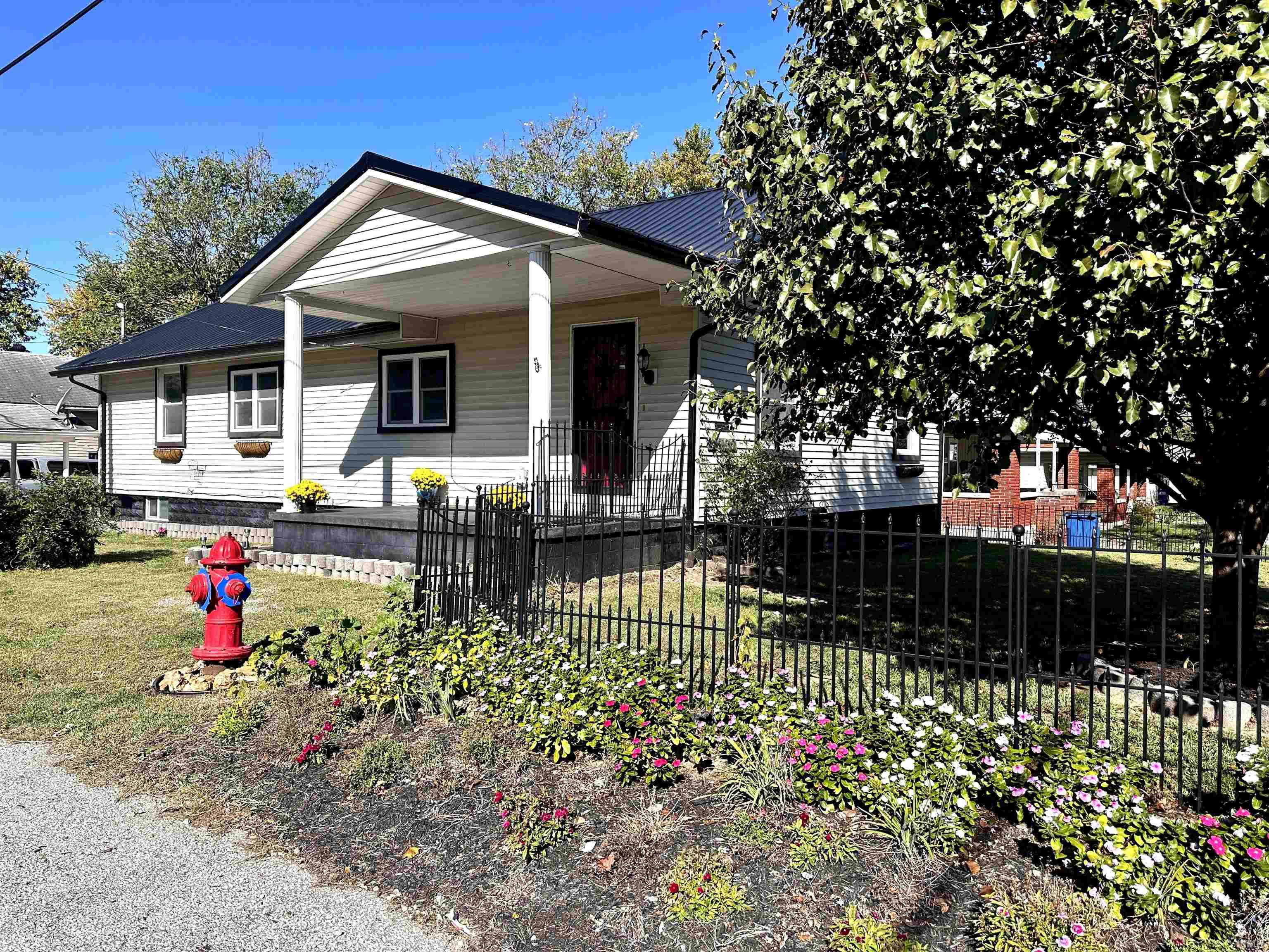 2931 Washington Avenue Property Photo 1
