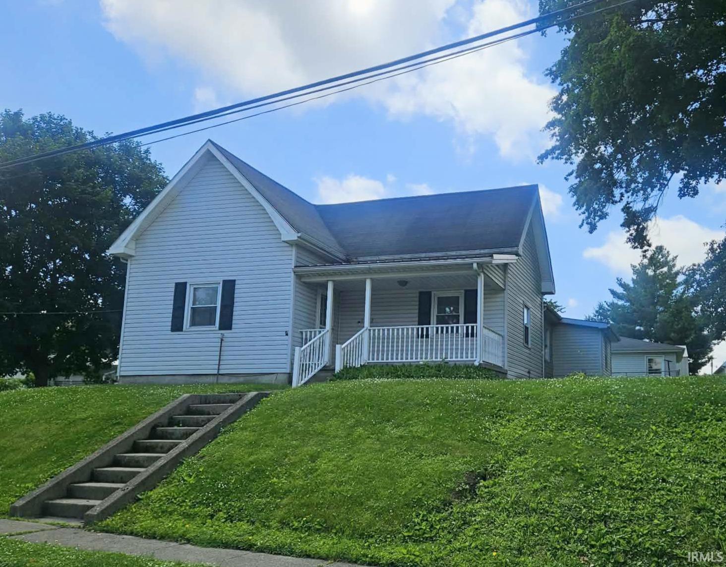 1107 State Street Property Photo 1