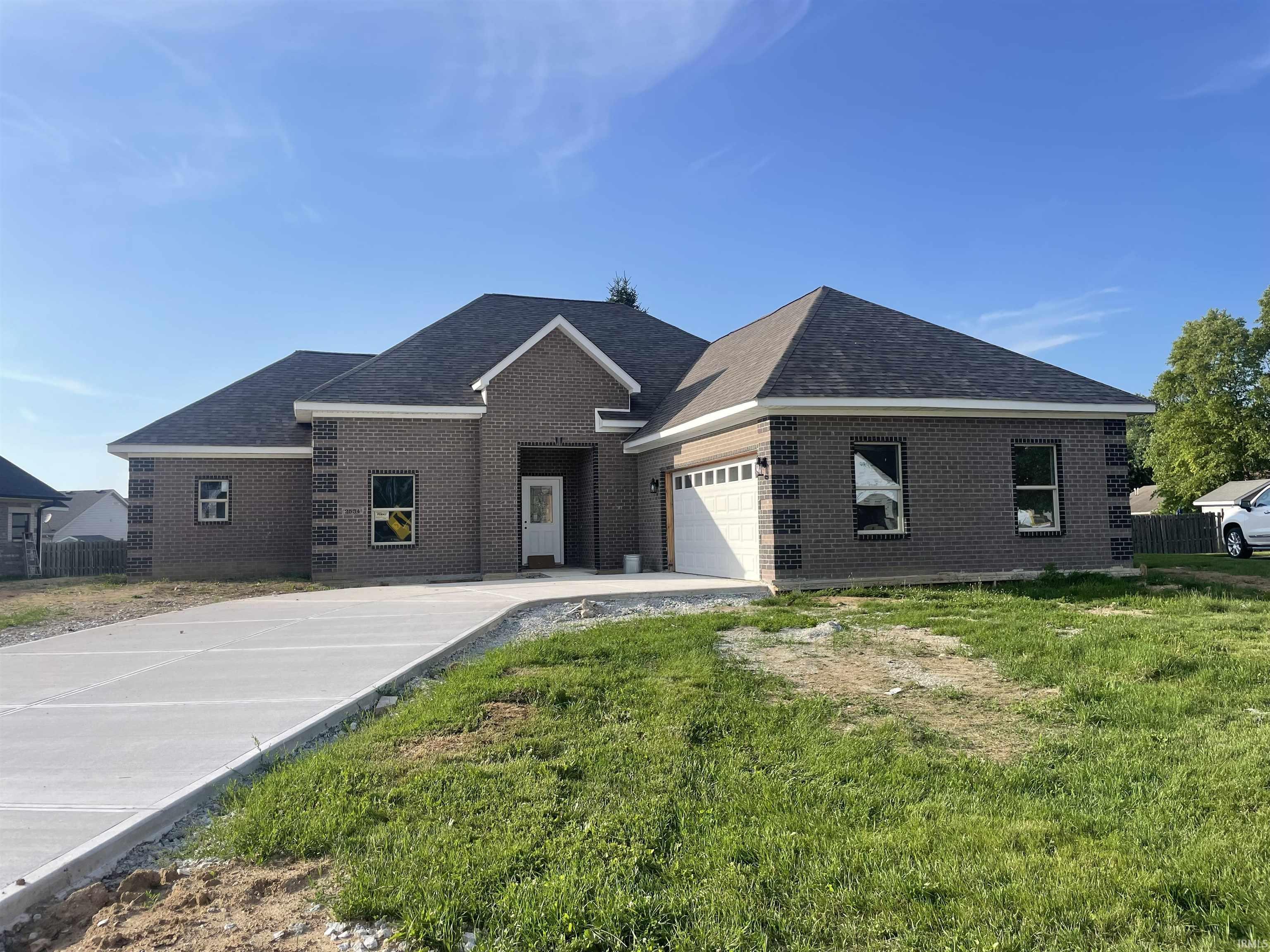 2534 Chrystal Woods Drive Property Photo 1
