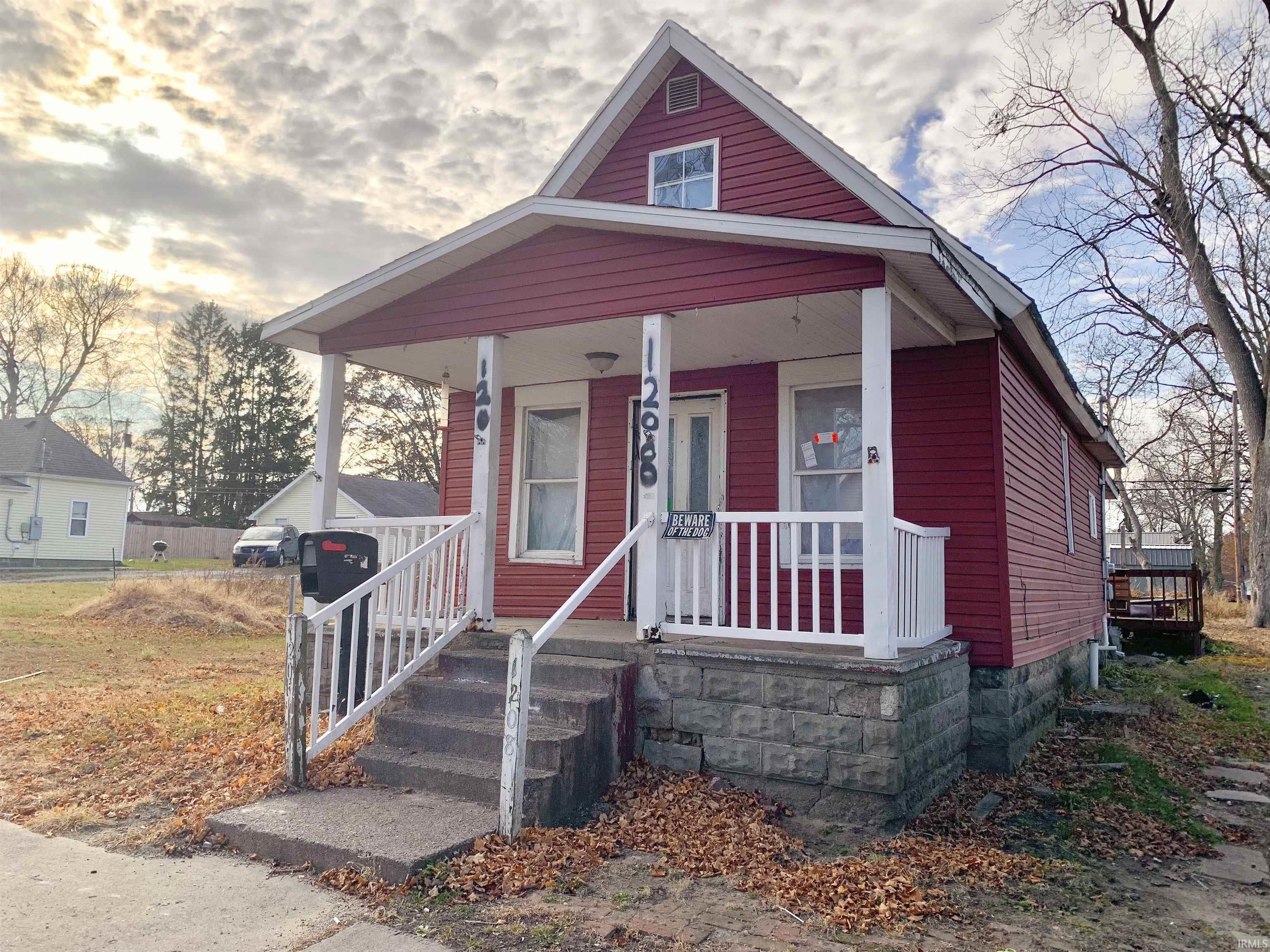 1208 Elm Street Property Photo 1