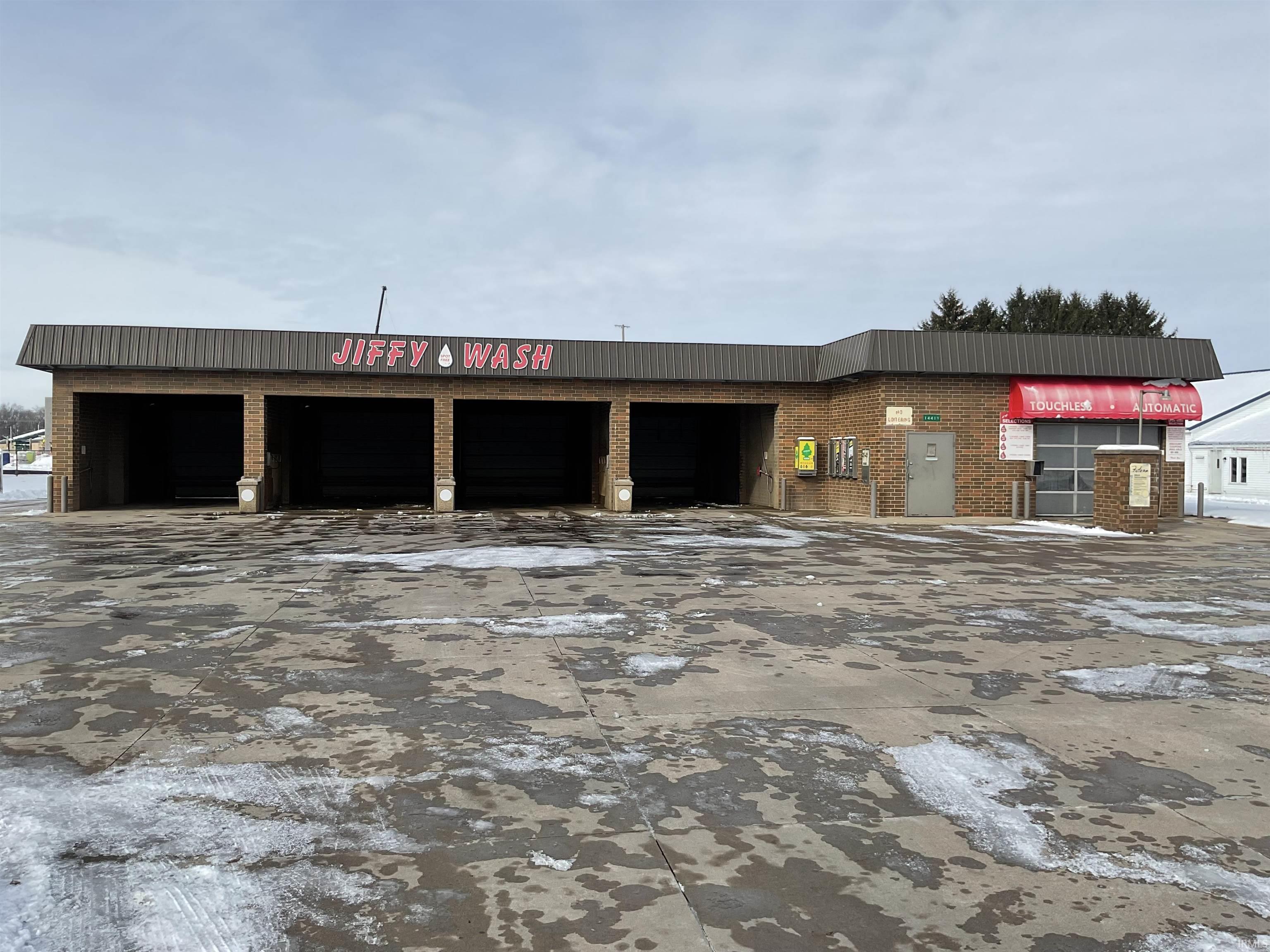 14419 Leo Road Property Photo 1