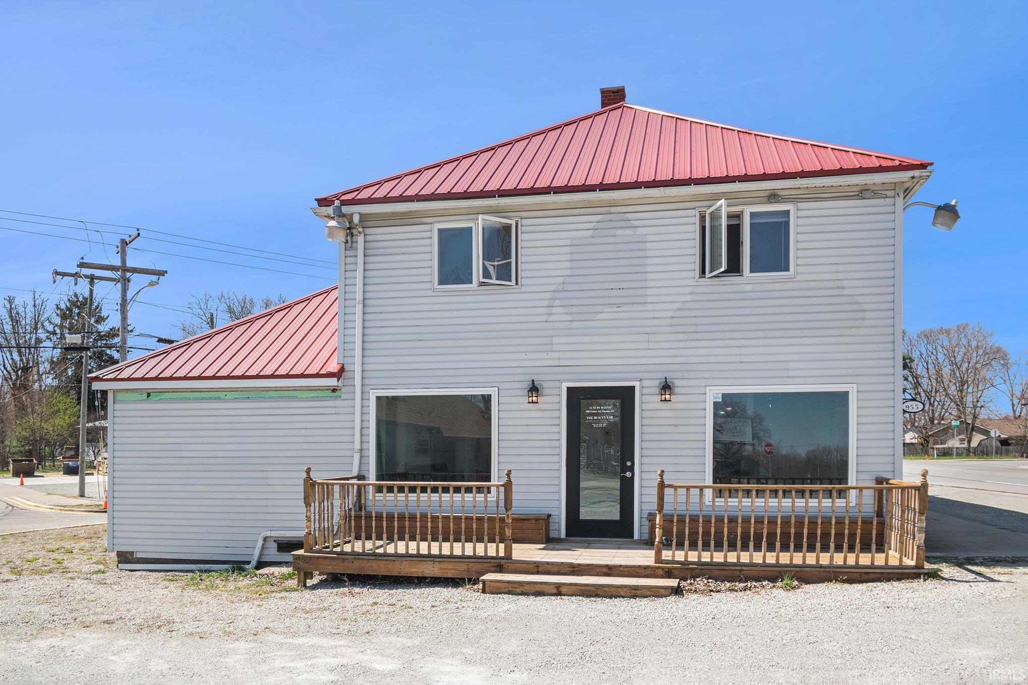 955 Fisher Avenue Property Photo 1