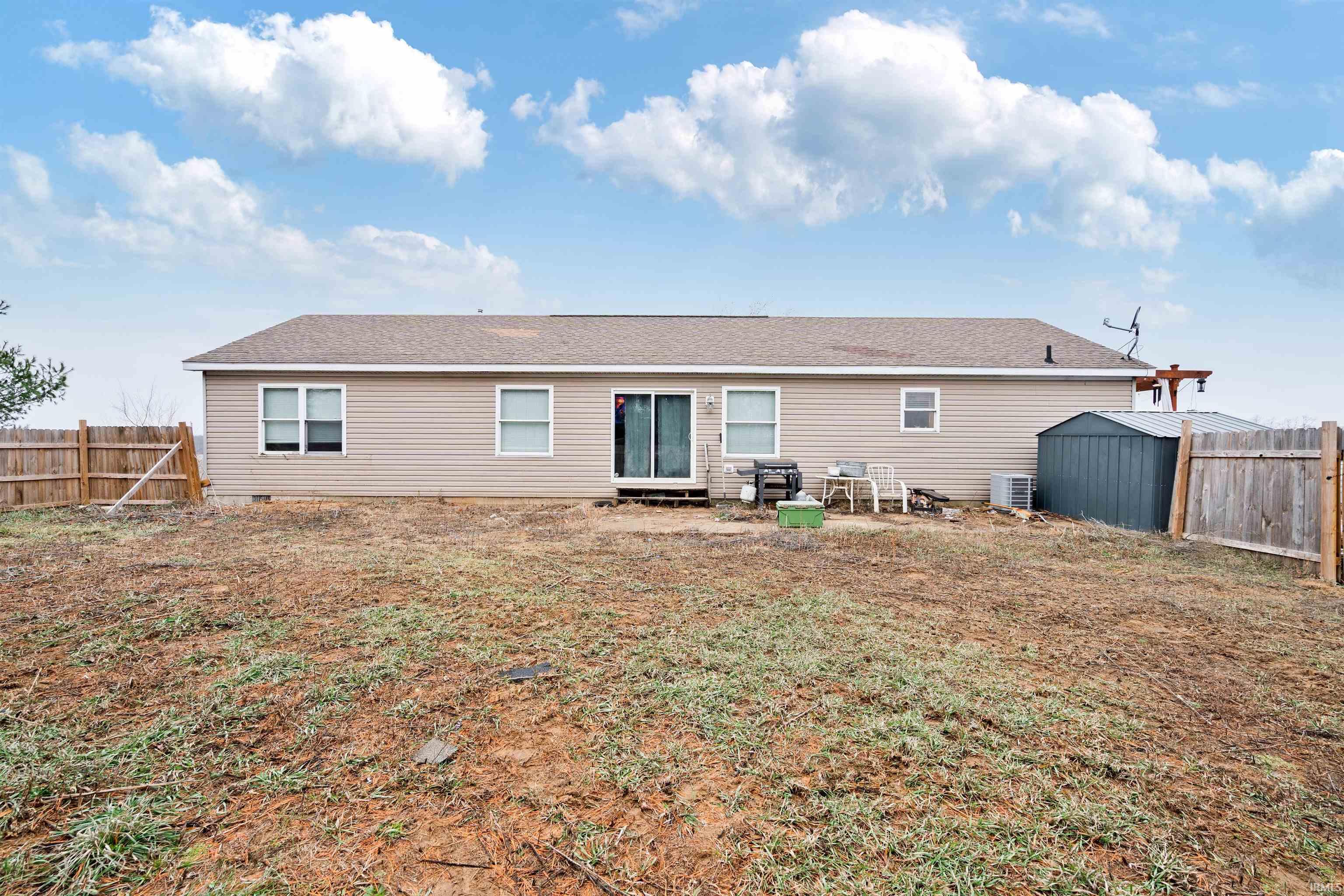 8761 N 1300 E Property Photo 1