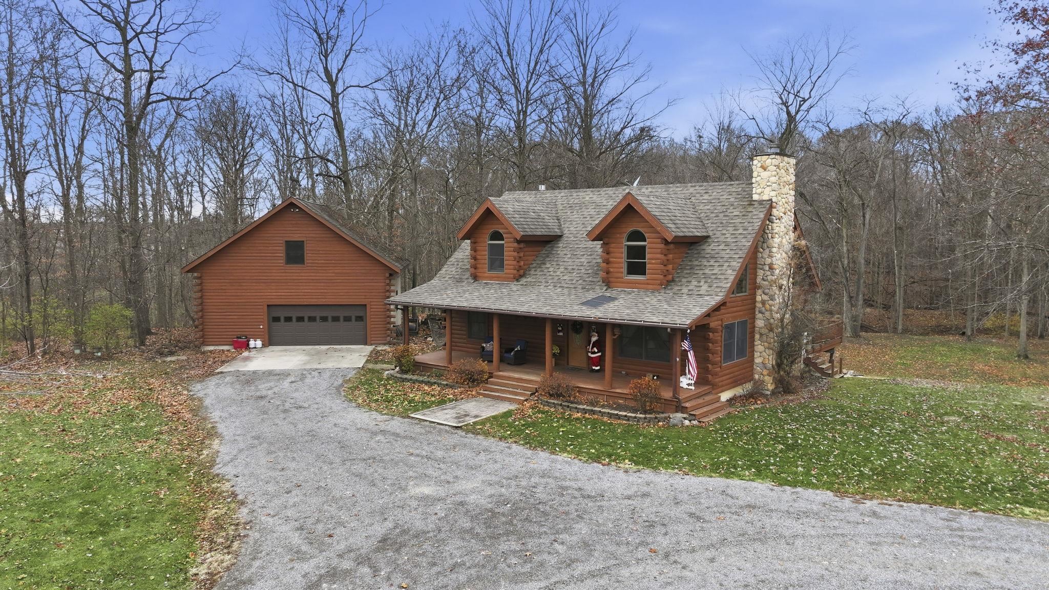 7071 State Road 8 Property Photo 1