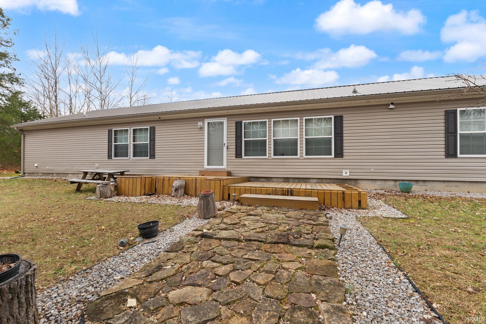 5135 N Vanlaningham Road Property Photo 1